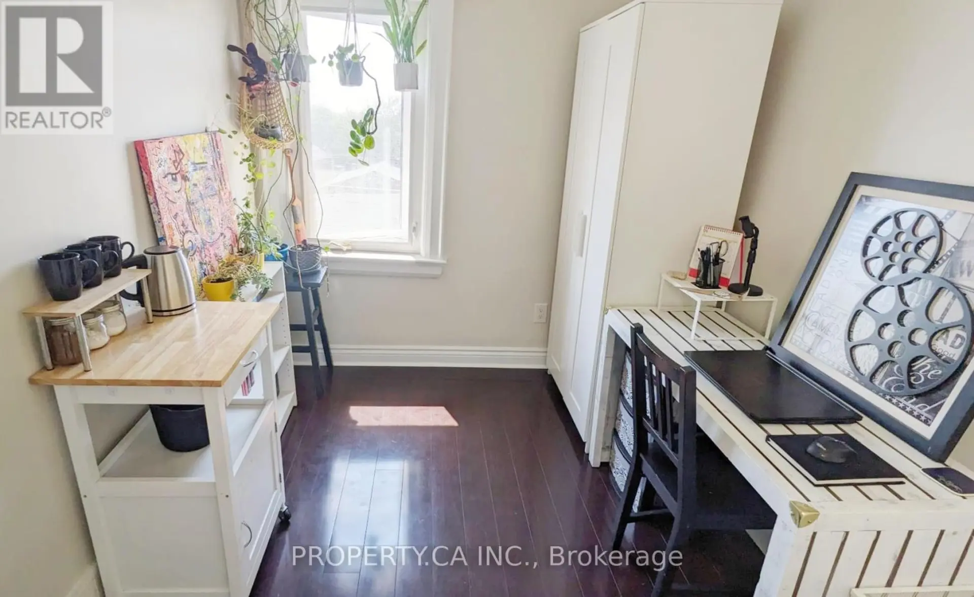 358 MCROBERTS AVENUE - Image 9
