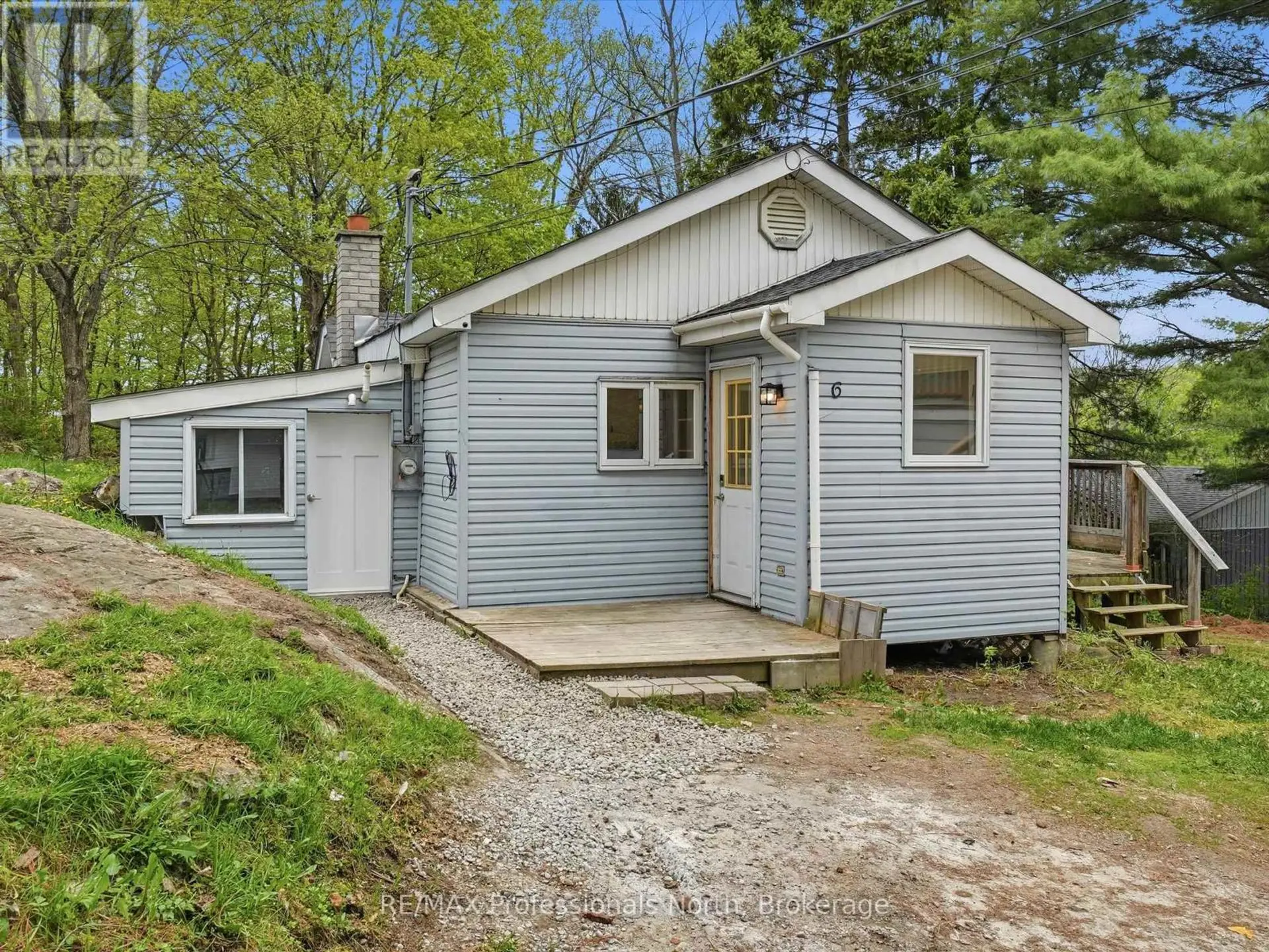 6 KITCHEN ROAD N - Image 1