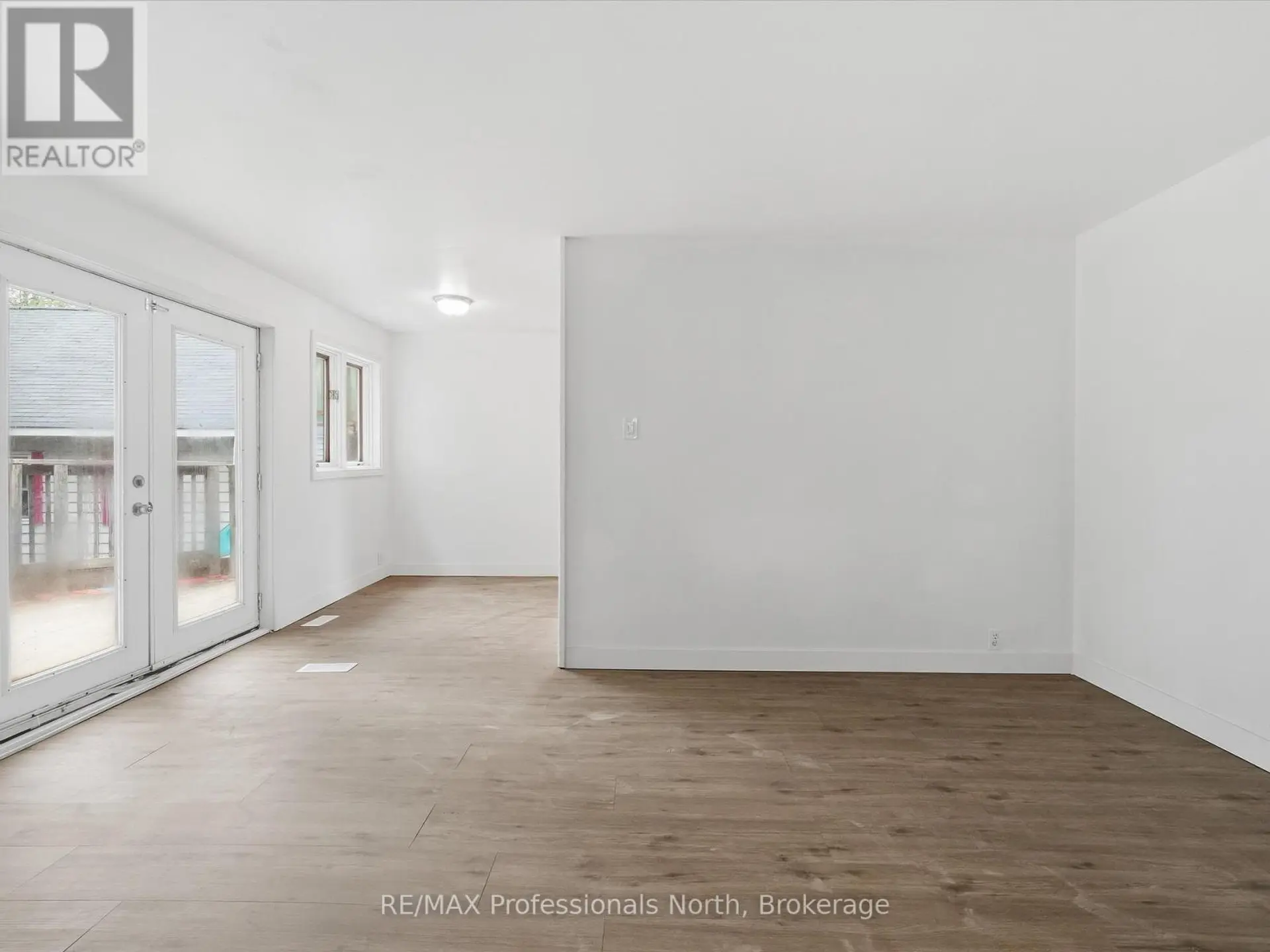 6 KITCHEN ROAD N - Image 4