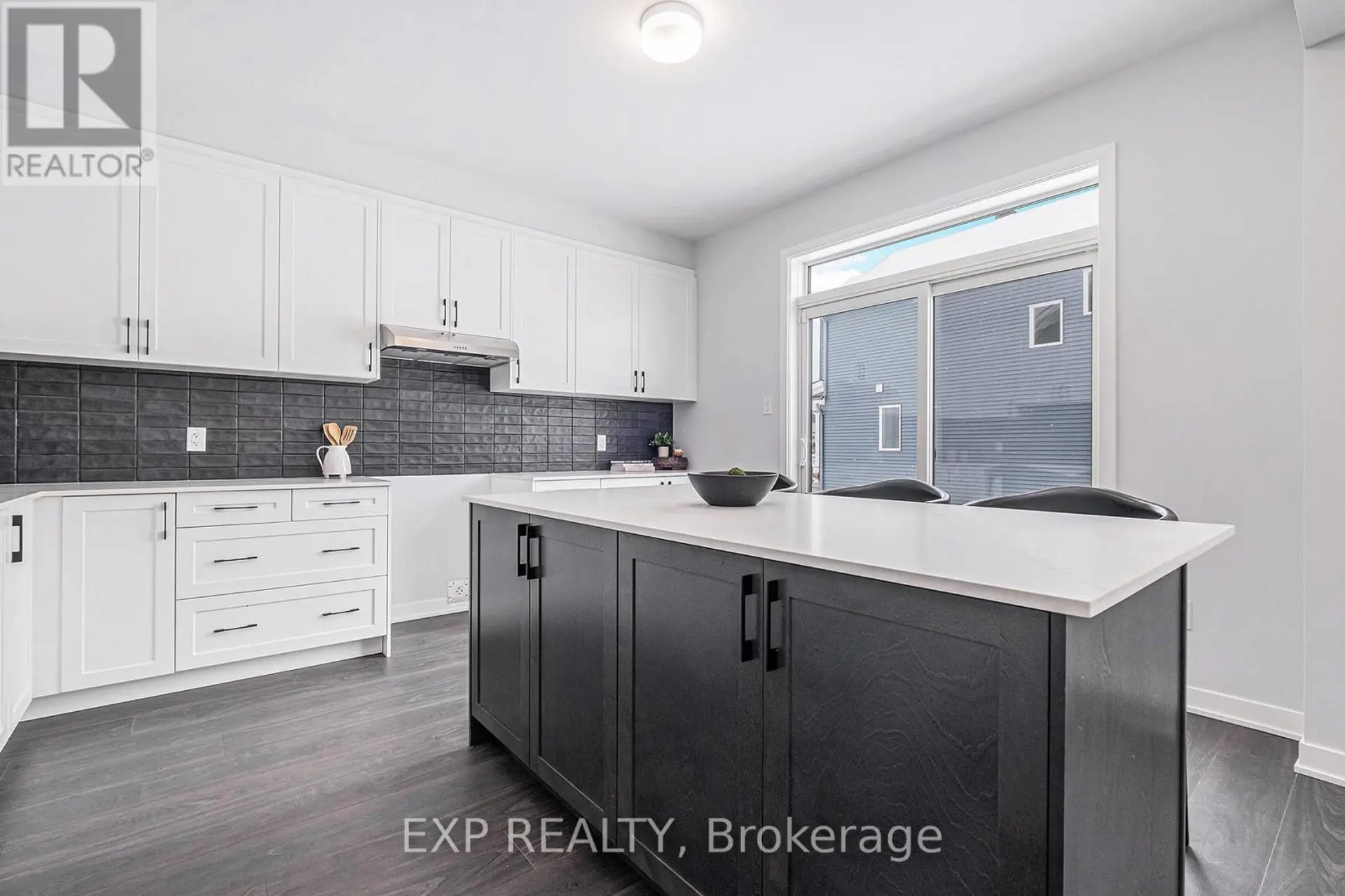 6394 OTTAWA STREET - Image 8