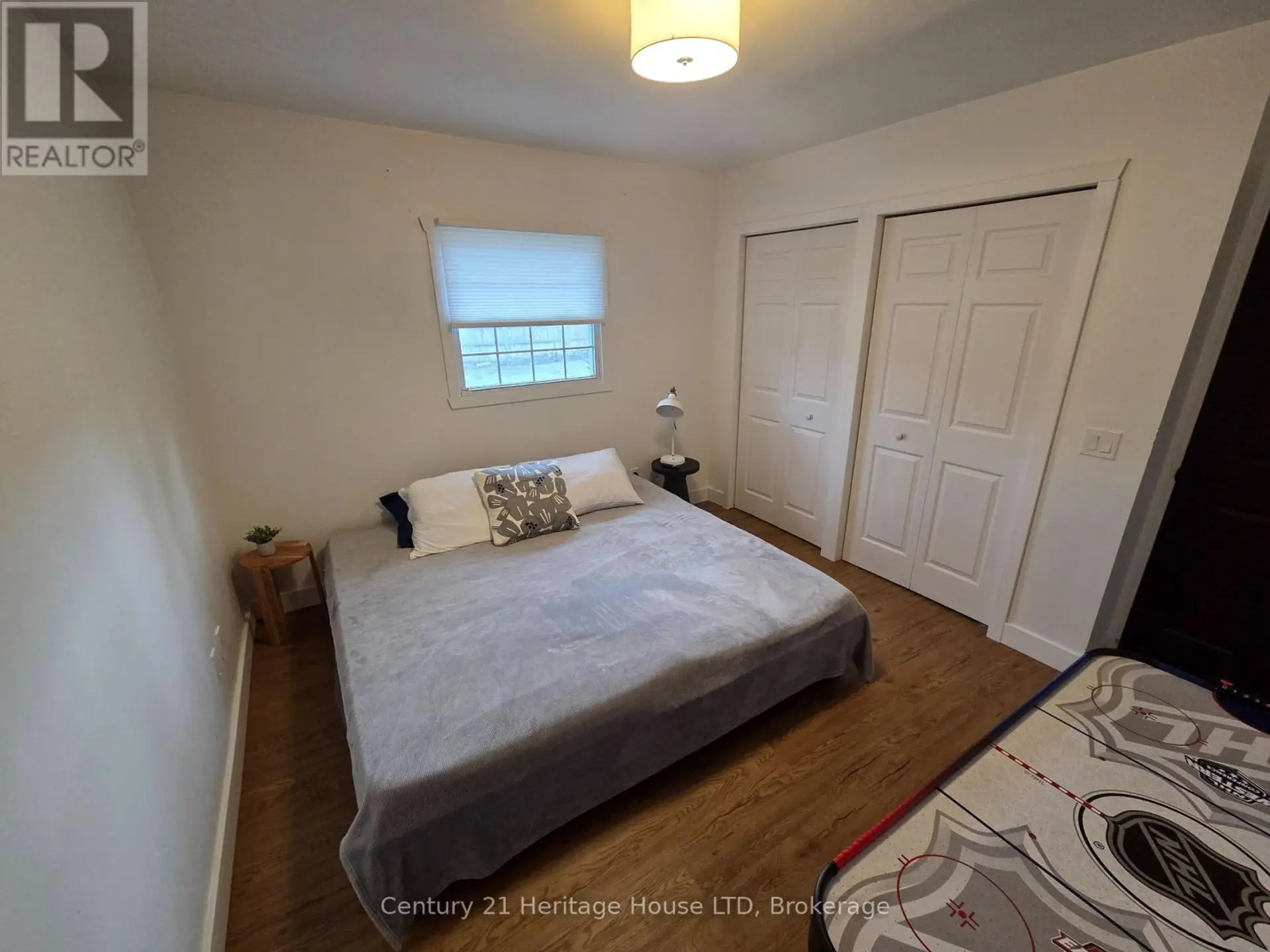 552 LAKEVIEW ROAD - Image 8