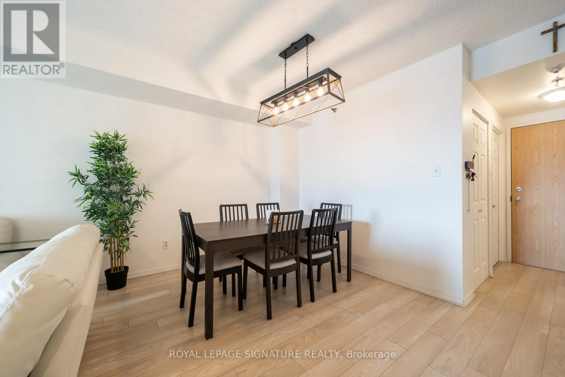 #316 5800 SHEPPARD AVENUE E - Image 3