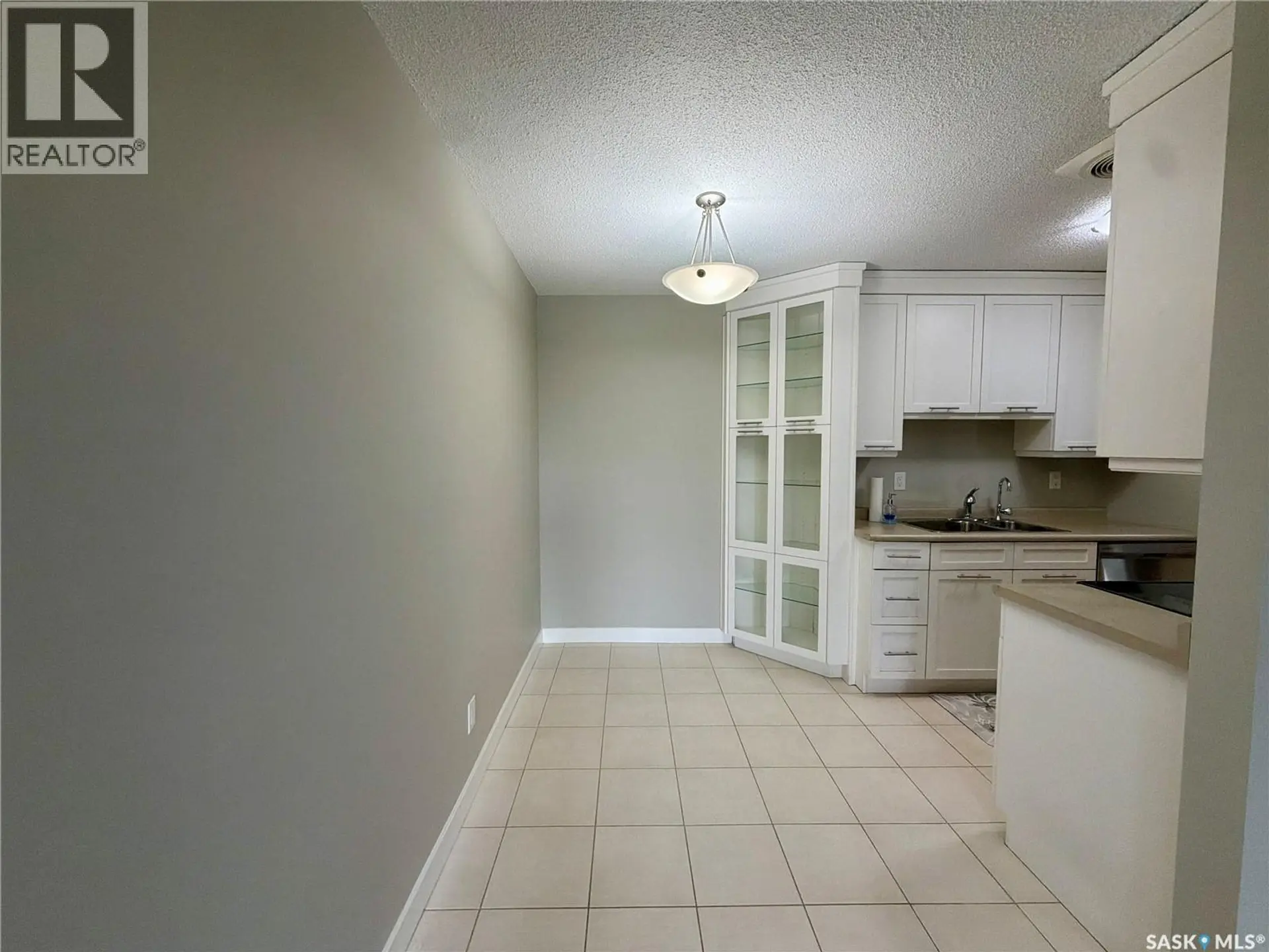 #206 4615 Rae STREET - Image 7