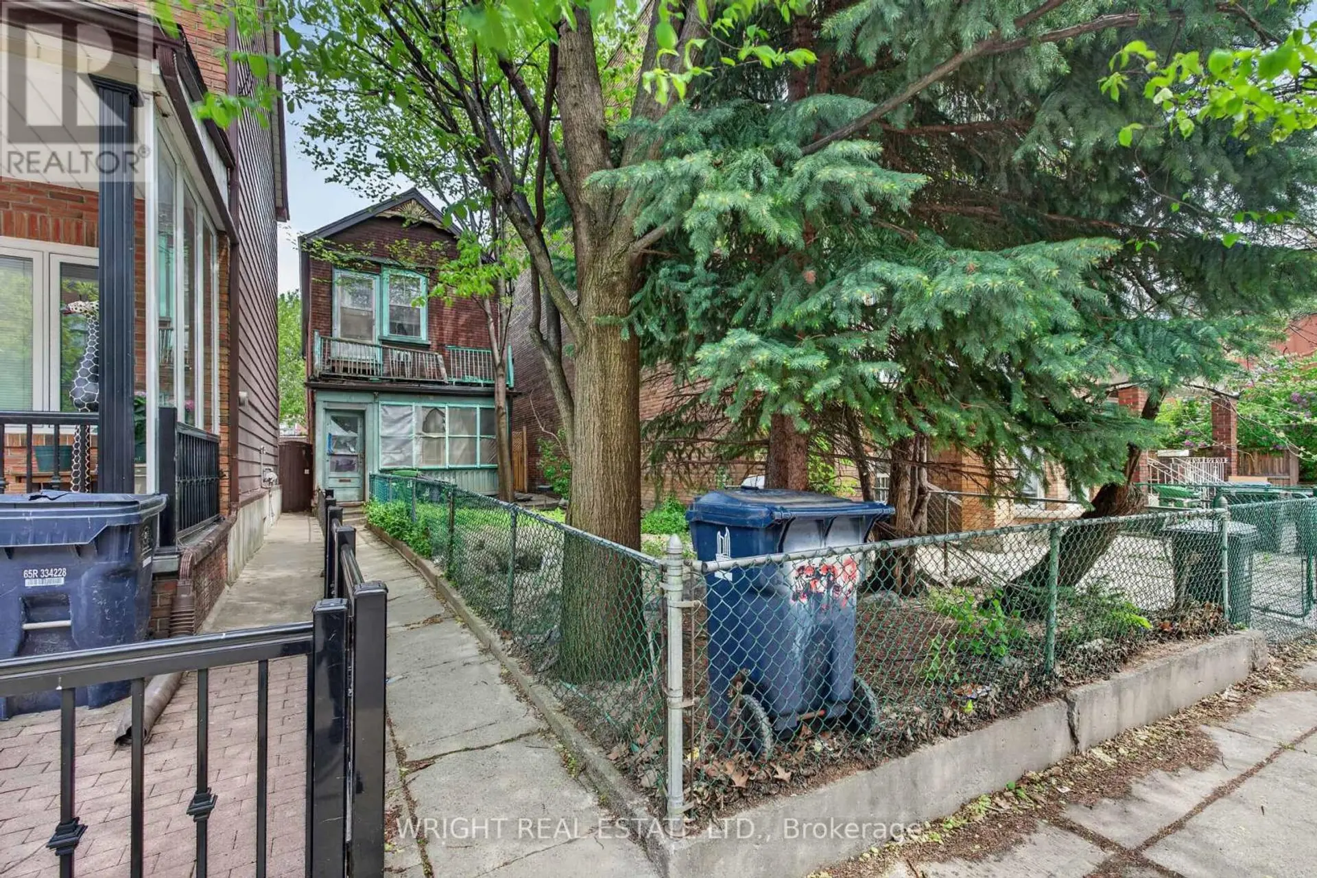 239 MANNING AVENUE - Image 8