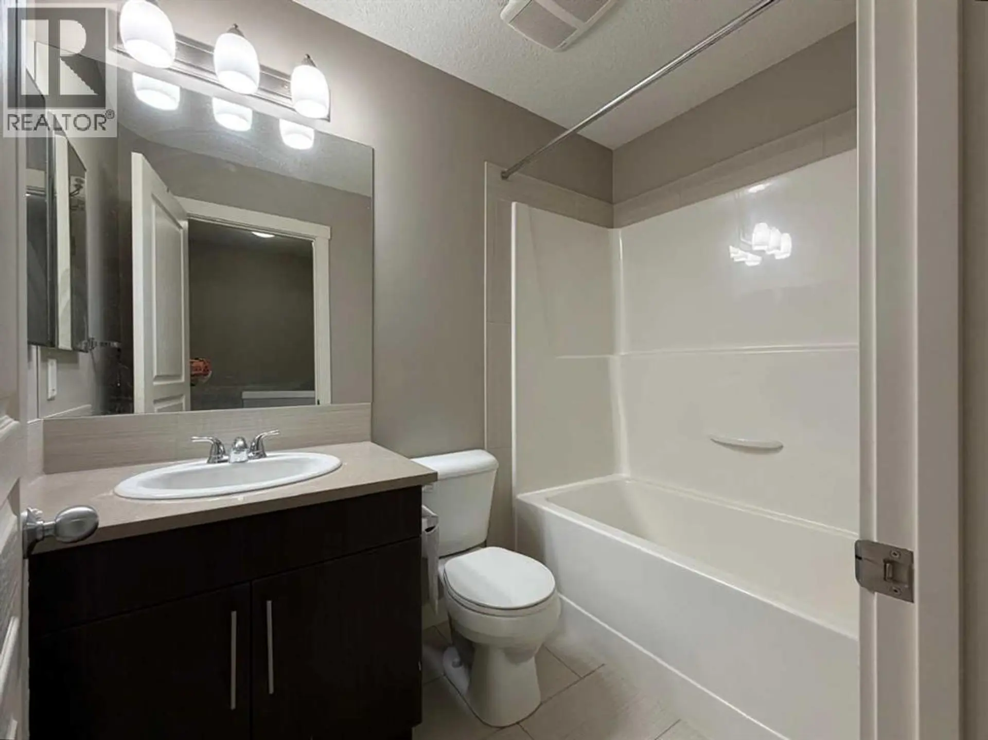 947 Mckenzie Towne Manor SE - Image 14