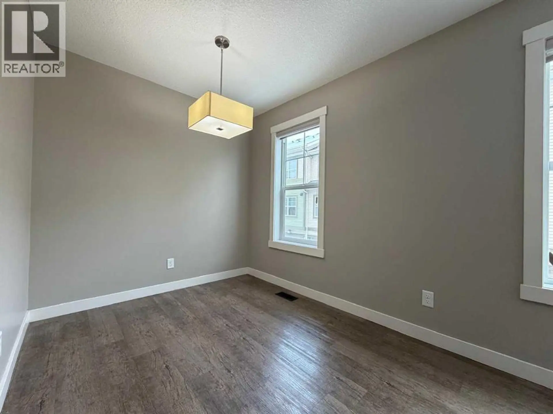 947 Mckenzie Towne Manor SE - Image 8