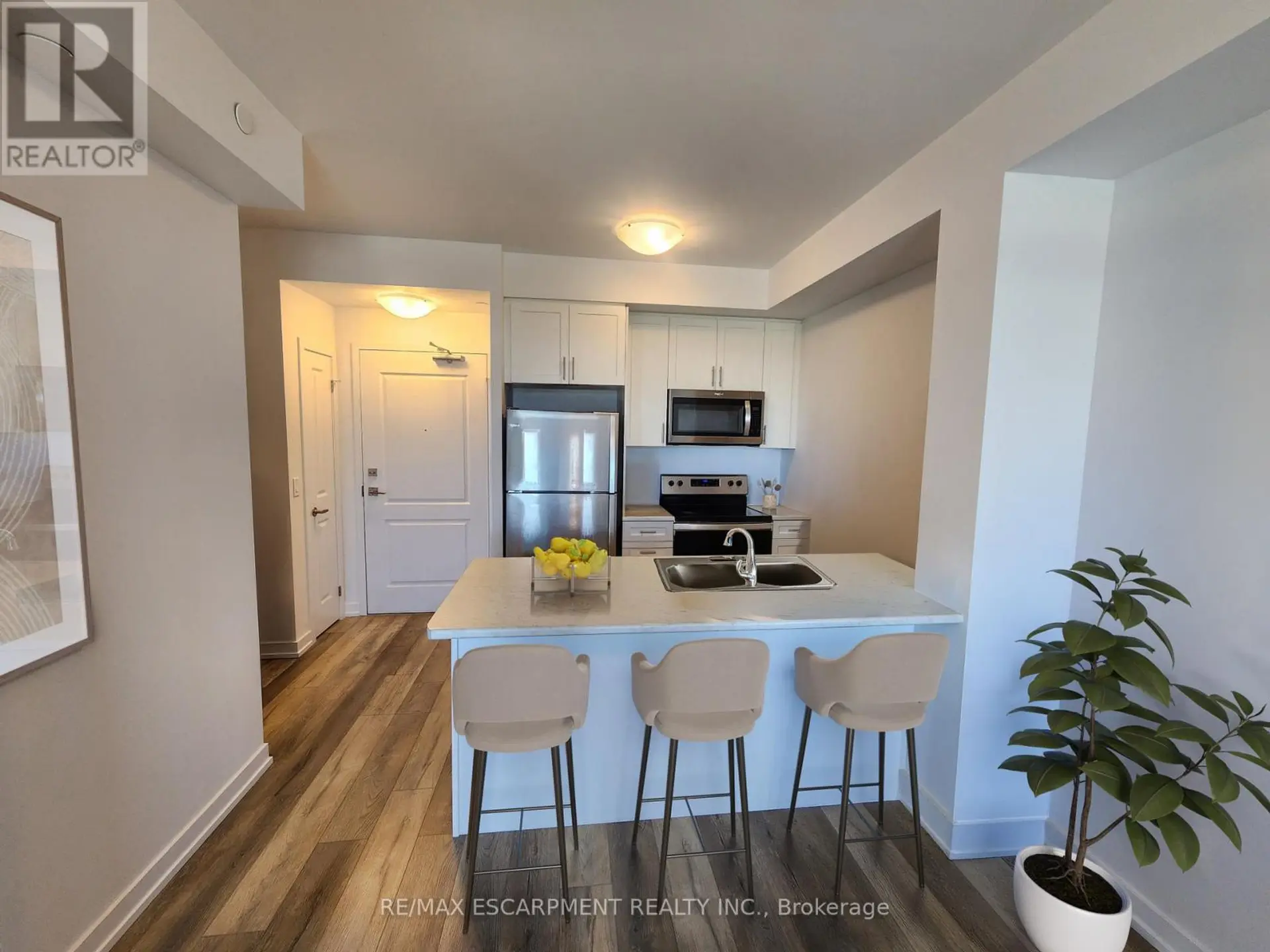 #313 5055 GREENLANE ROAD - Image 2
