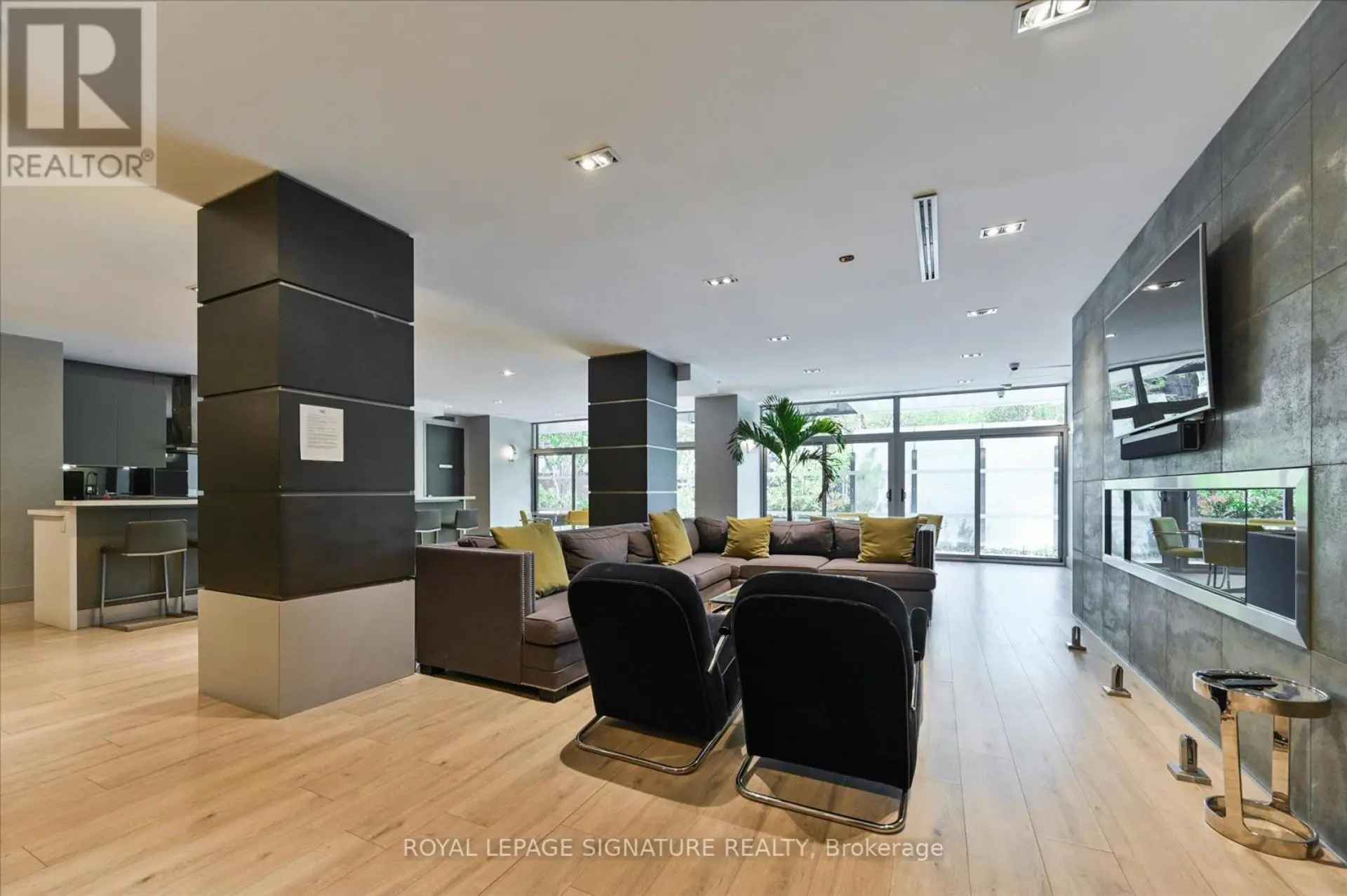 #420 399 ADELAIDE STREET W - Image 17