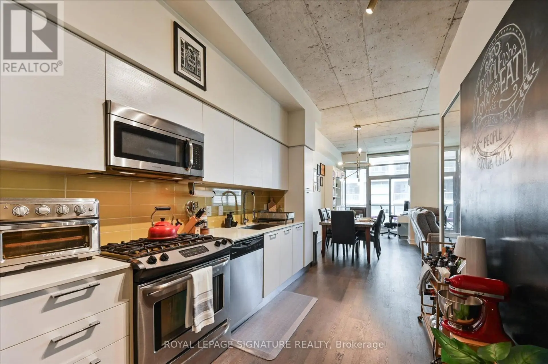 #420 399 ADELAIDE STREET W - Image 7