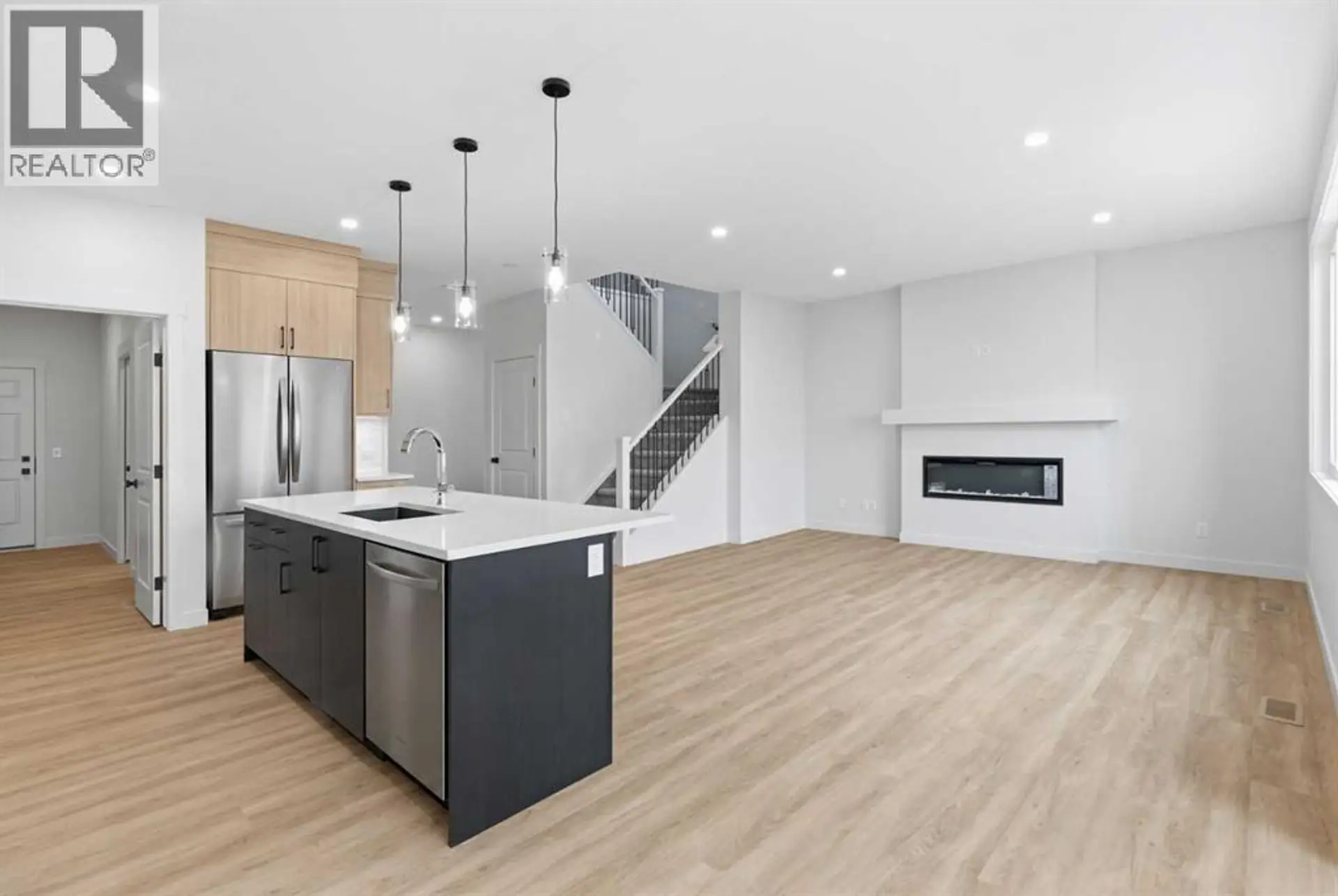 190 Annette Landing NW - Image 3