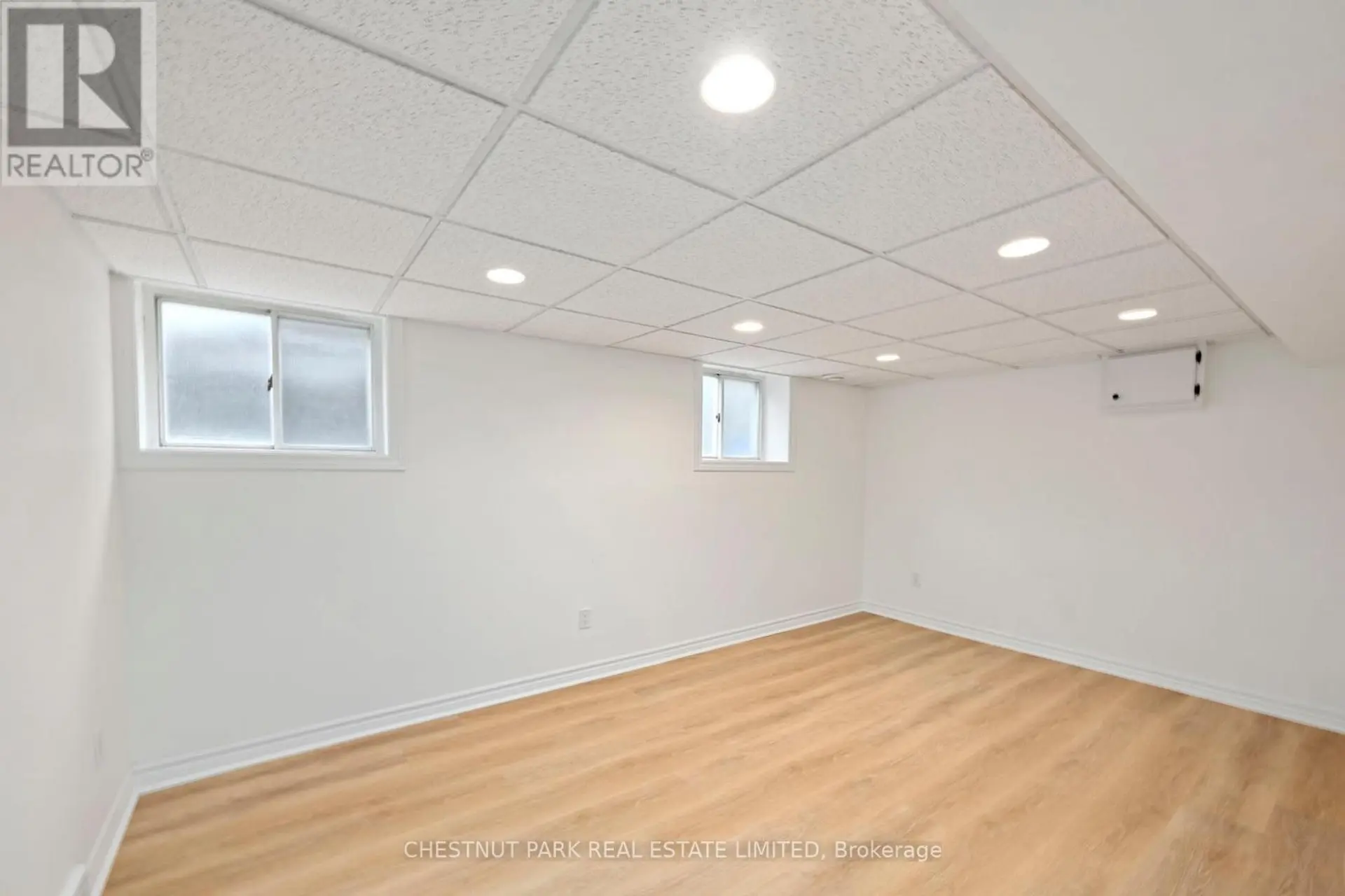 94 BRISCOE STREET E - Image 14