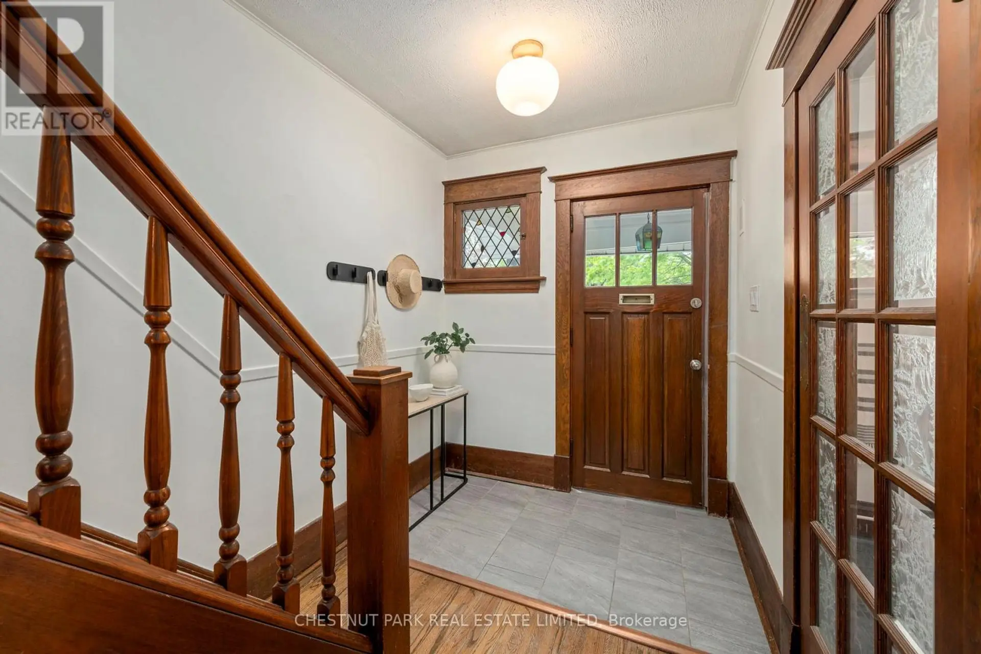 94 BRISCOE STREET E - Image 3