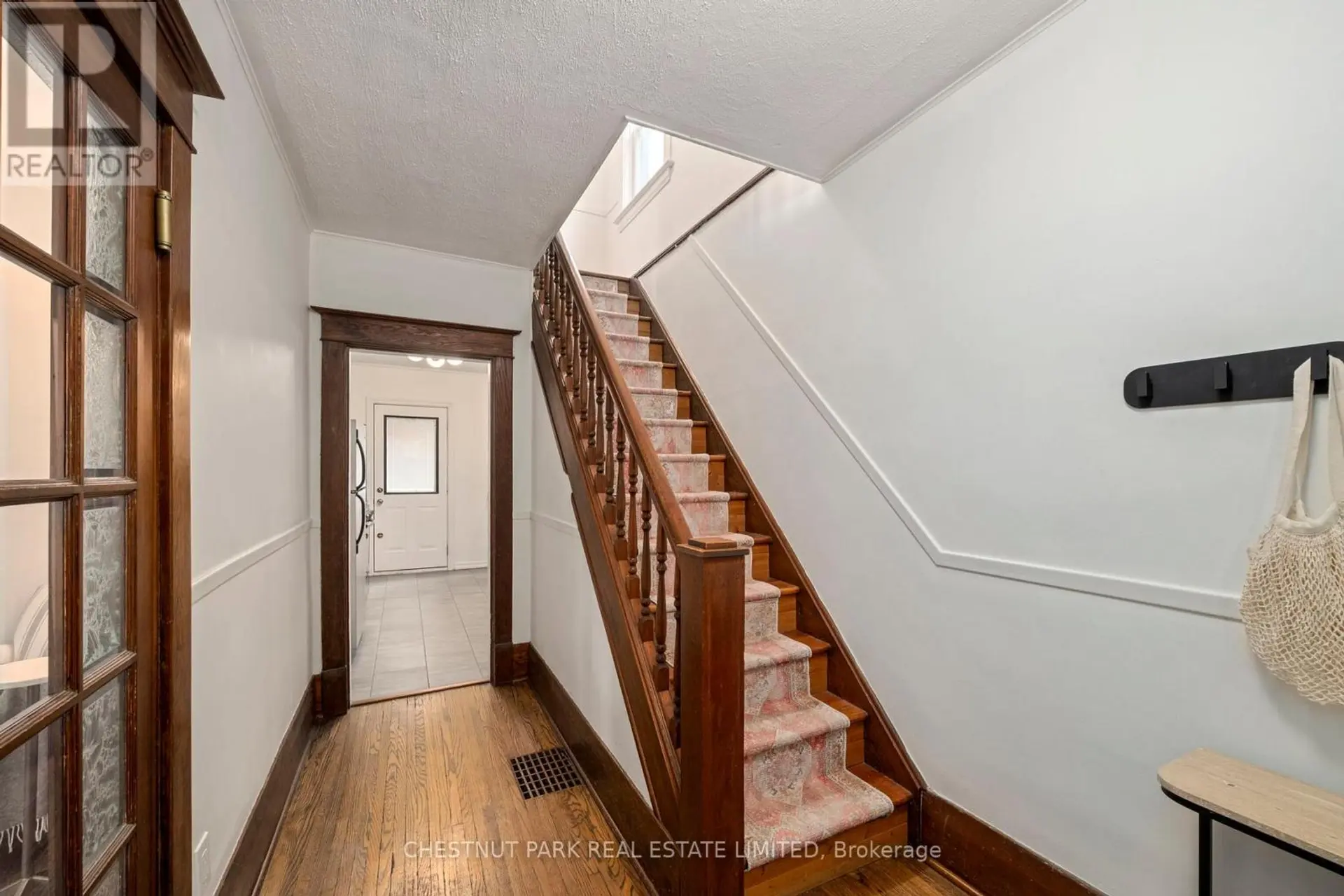 94 BRISCOE STREET E - Image 4