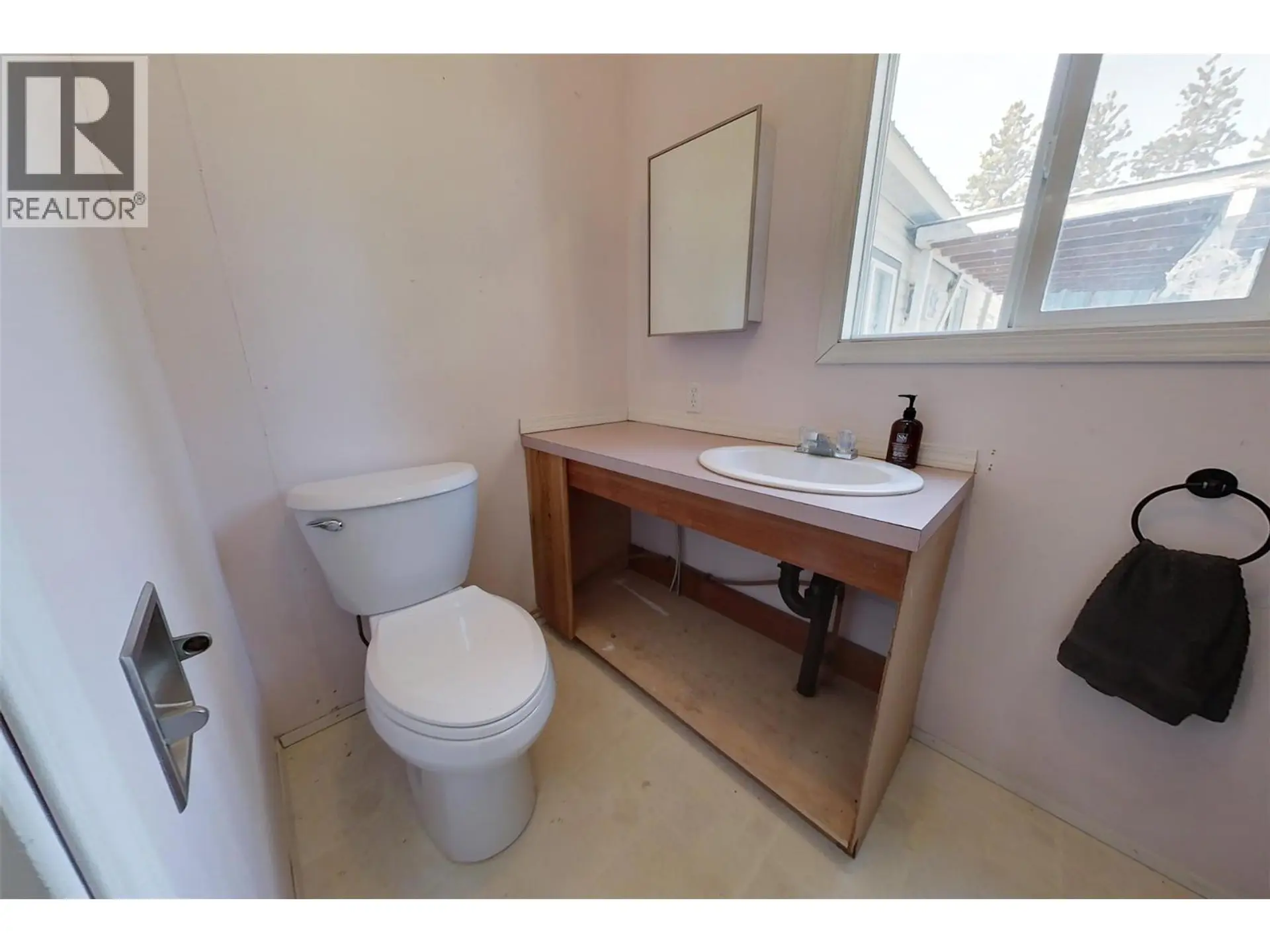 #60 4086 Standard Hill Road - Image 11