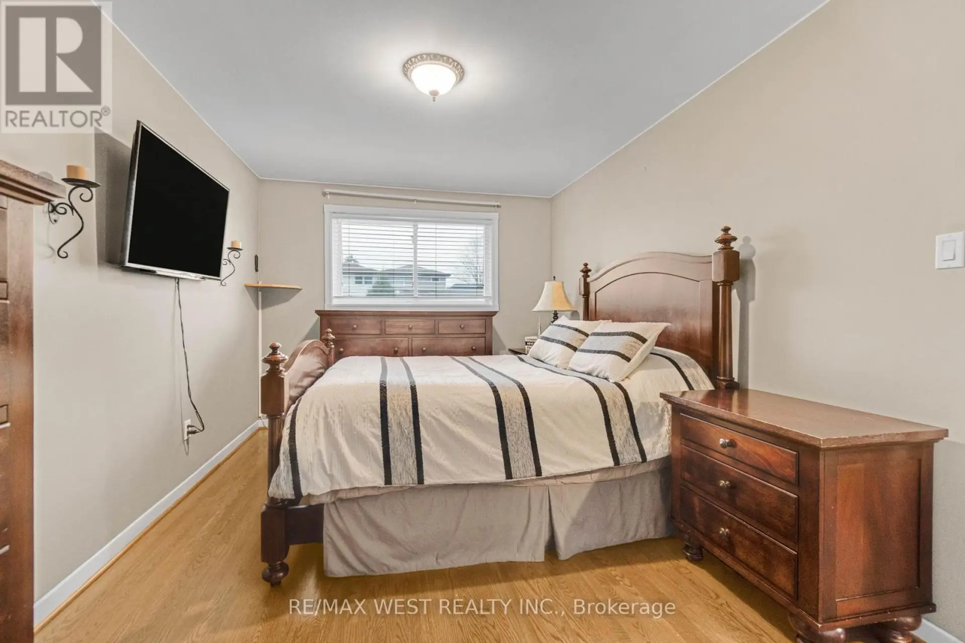 941 STAINTON DRIVE - Image 8