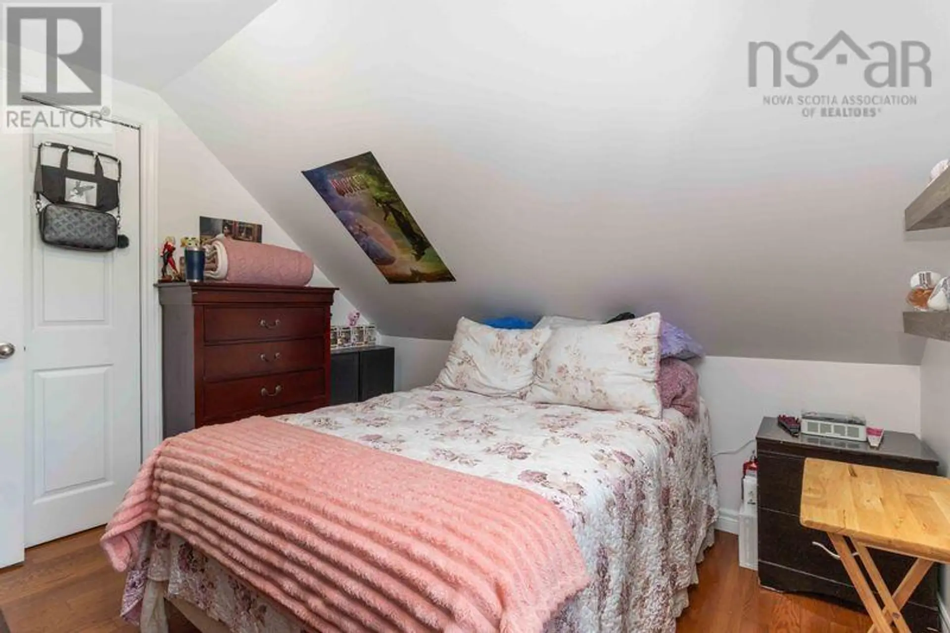 57 St Phillips Street - Image 10