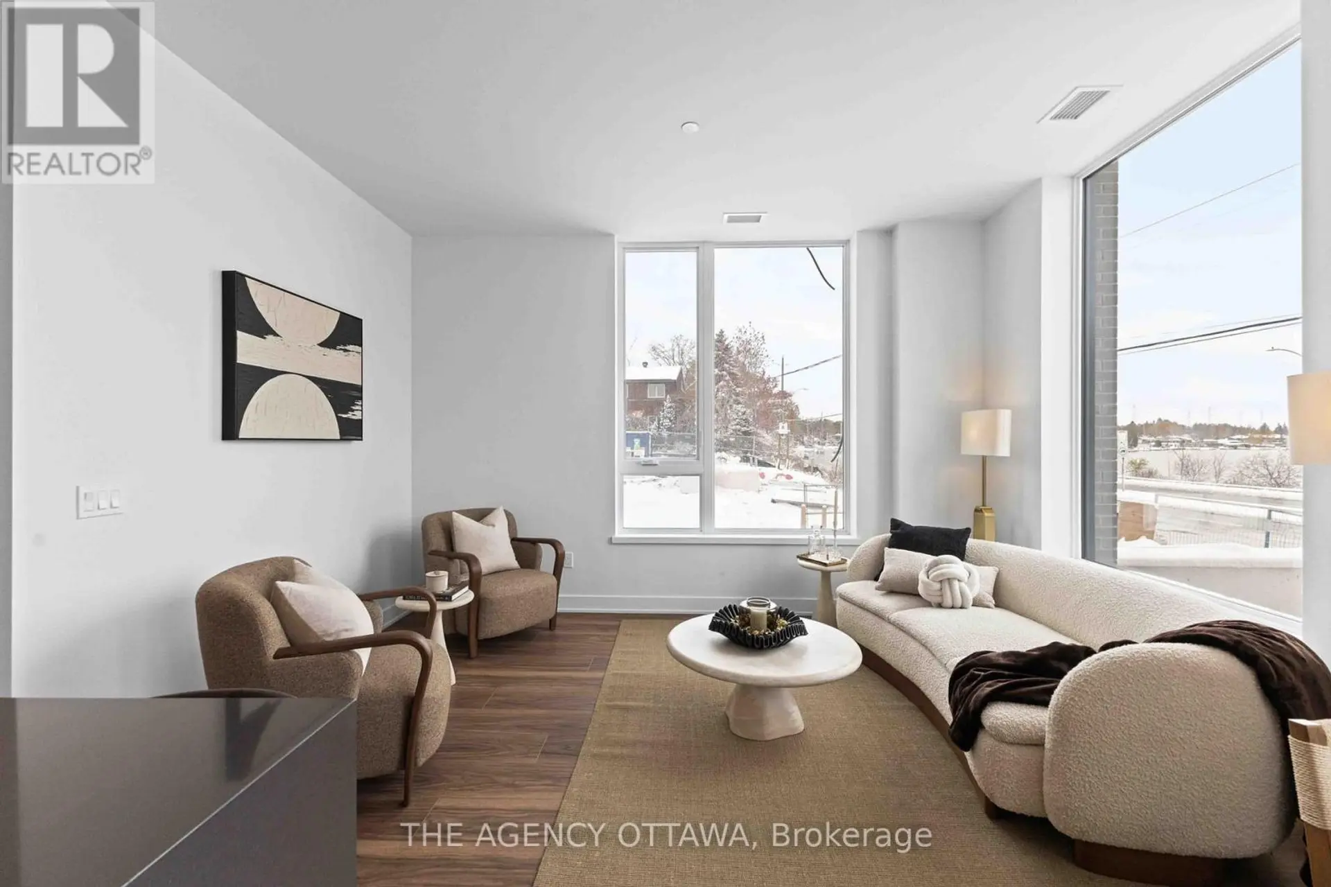 #304 3071 RIVERSIDE DRIVE - Image 9