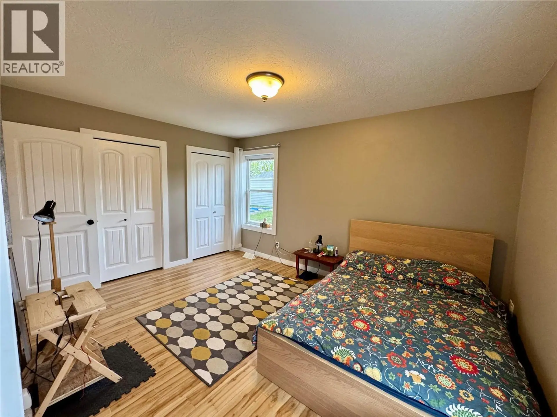 704 99 Avenue - Image 8