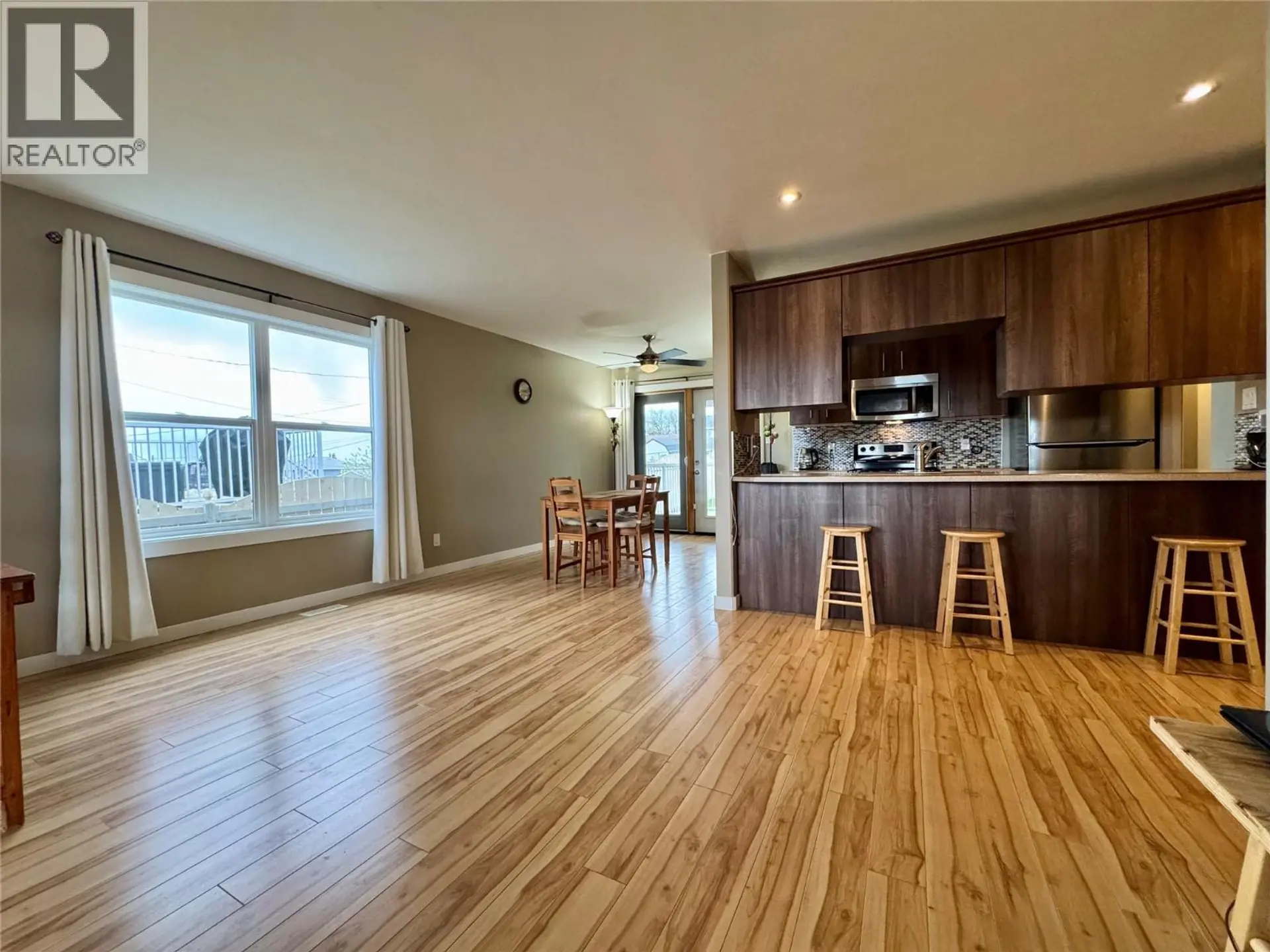 704 99 Avenue - Image 3