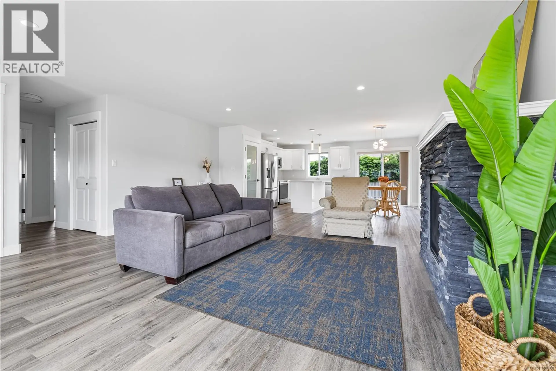 1535 Prentice Rd - Image 5
