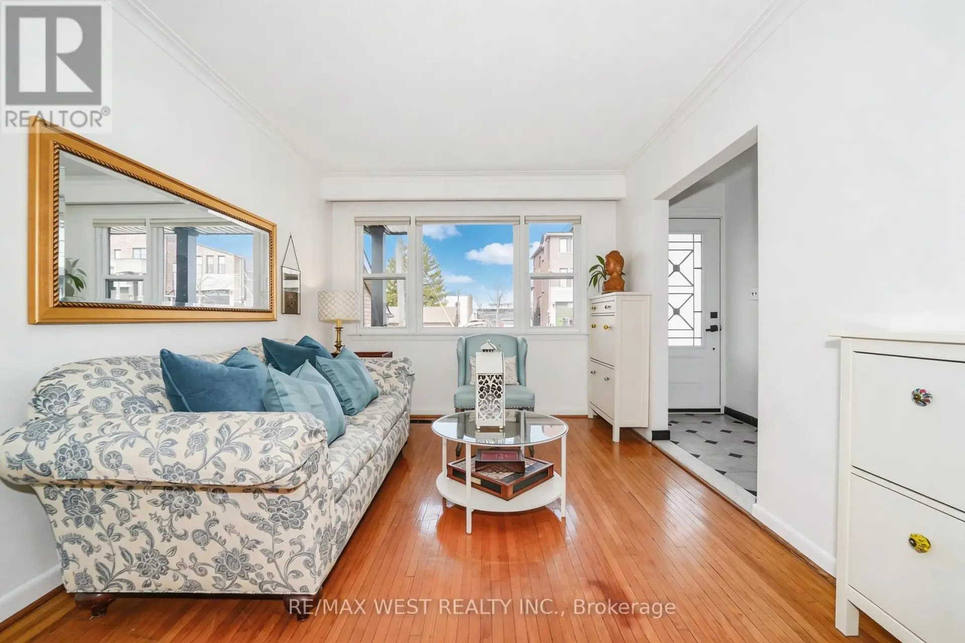 11 HELEN AVENUE - Image 3