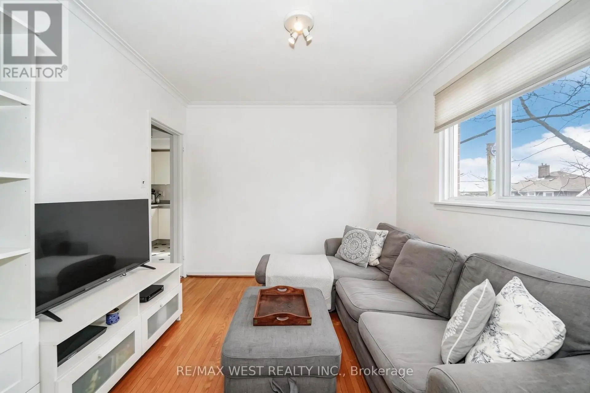 11 HELEN AVENUE - Image 4
