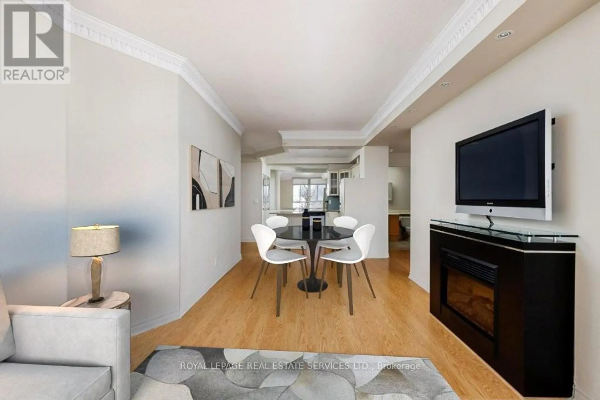 #305 935 ROYAL YORK ROAD - Image 7