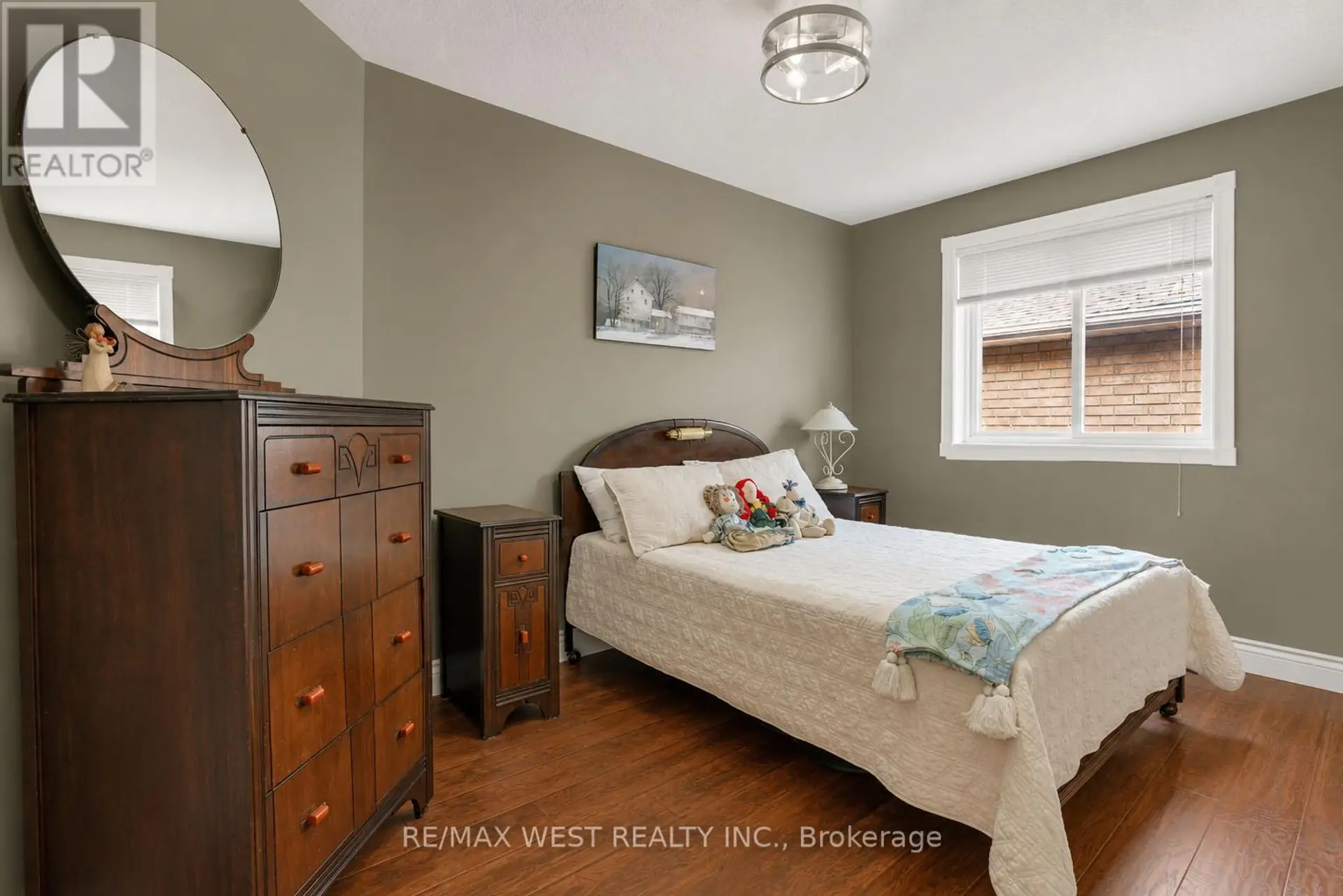 37 KELL PLACE - Image 11