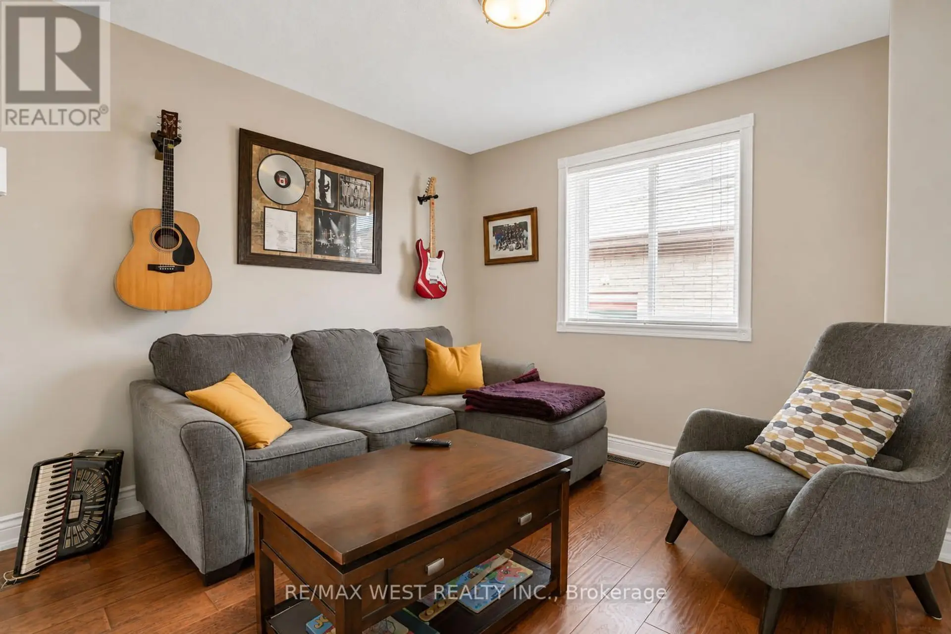 37 KELL PLACE - Image 8