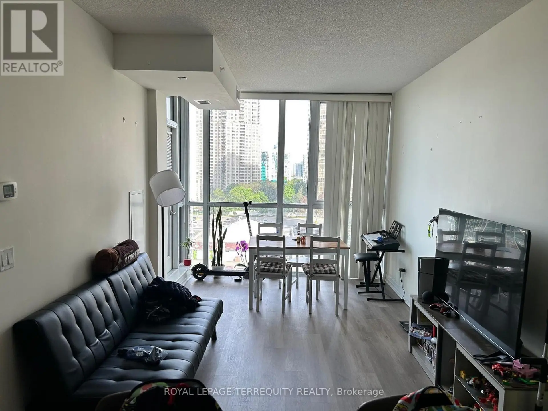#703 75 EGLINTON AVENUE W - Image 5