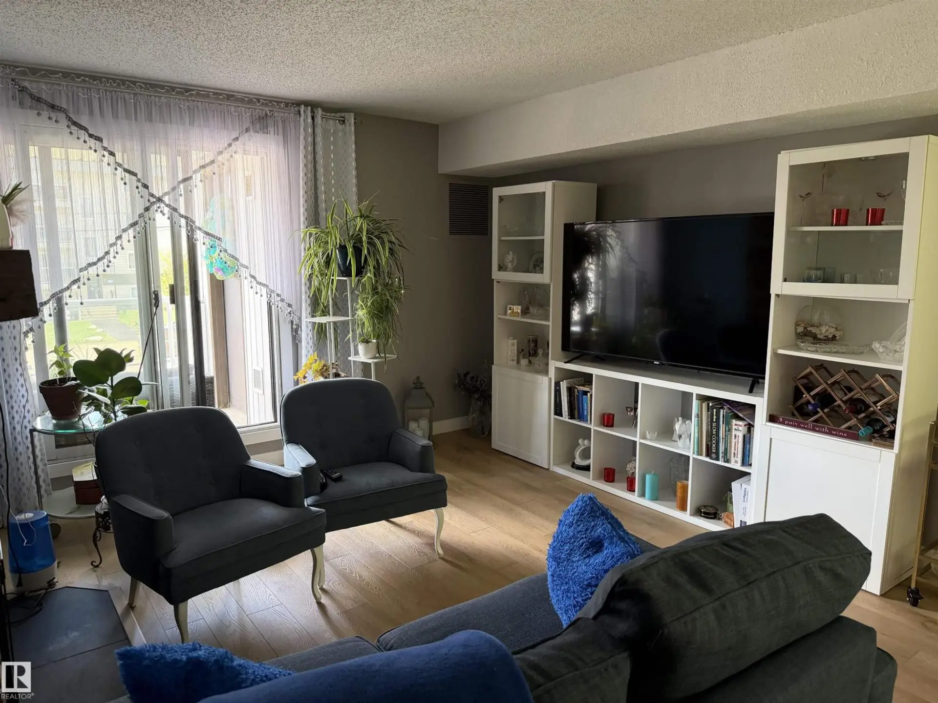 #205 10604 110 AV NW NW - Image 10