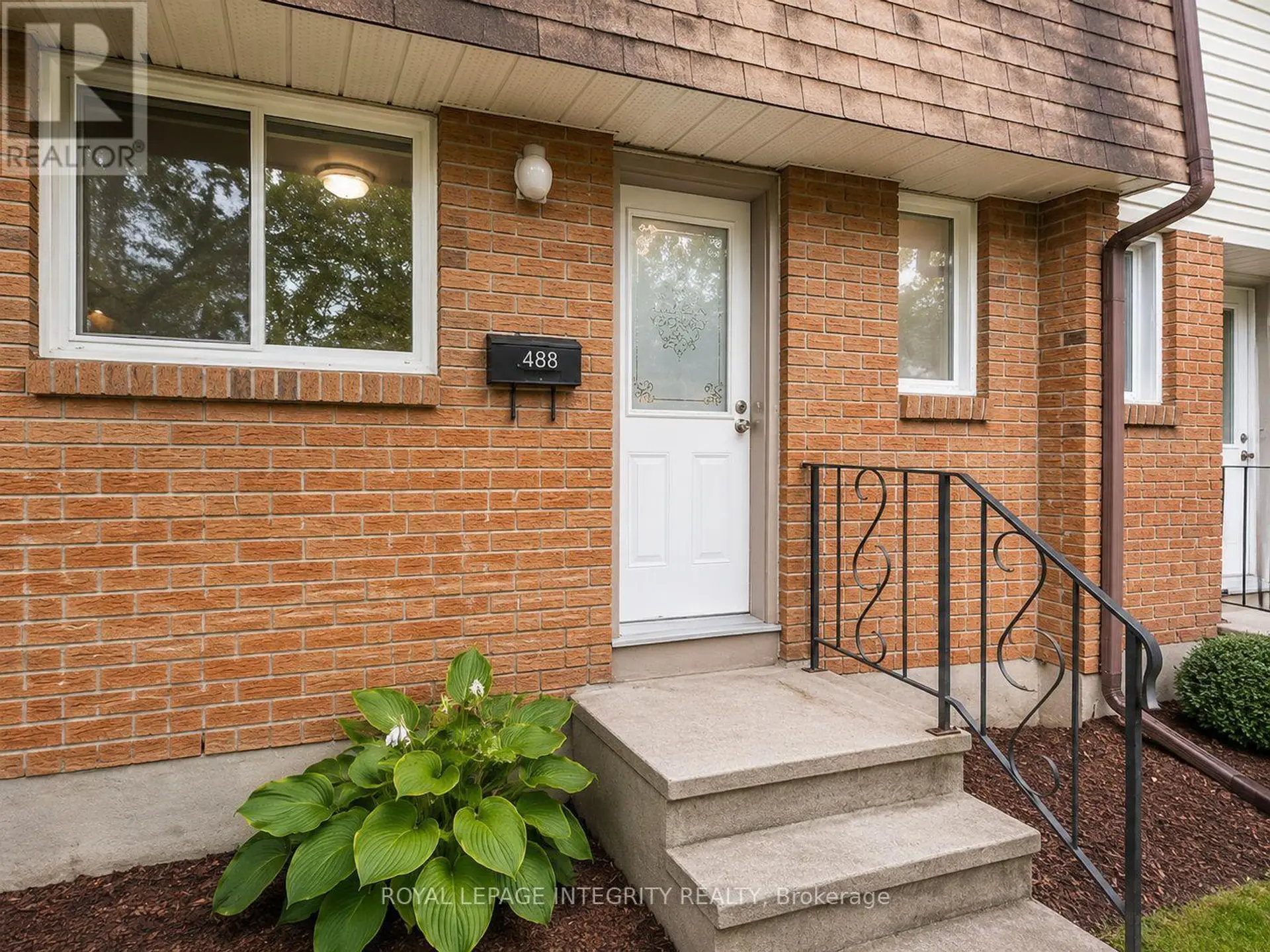 #B 46 FORESTER CRESCENT - Image 2