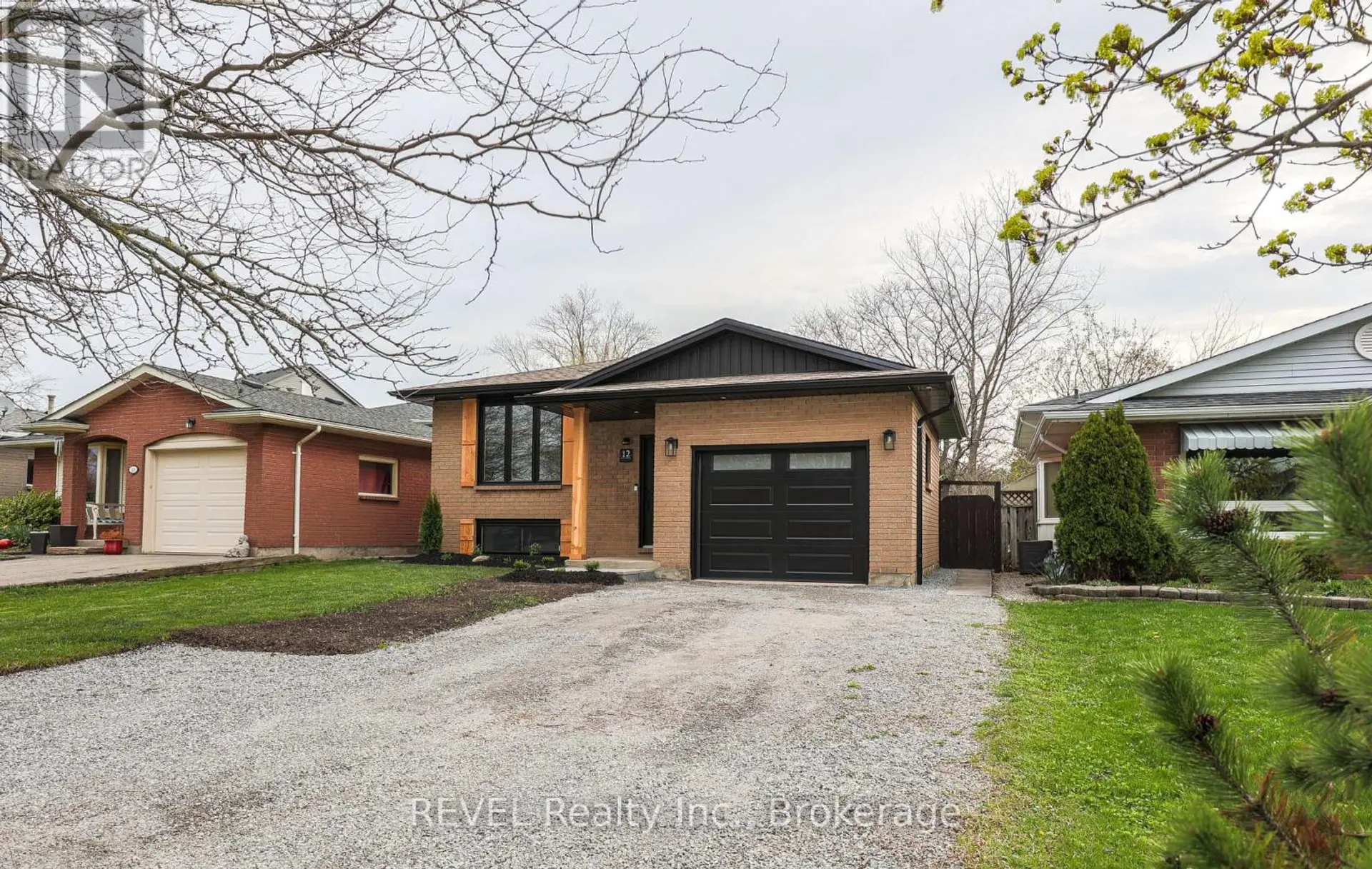 12 ANDREA DRIVE - Image 1