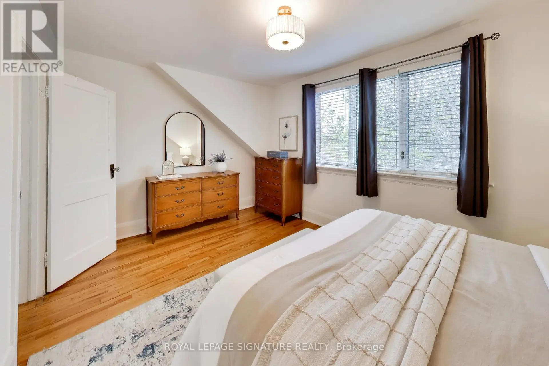259 TORRENS AVENUE - Image 8