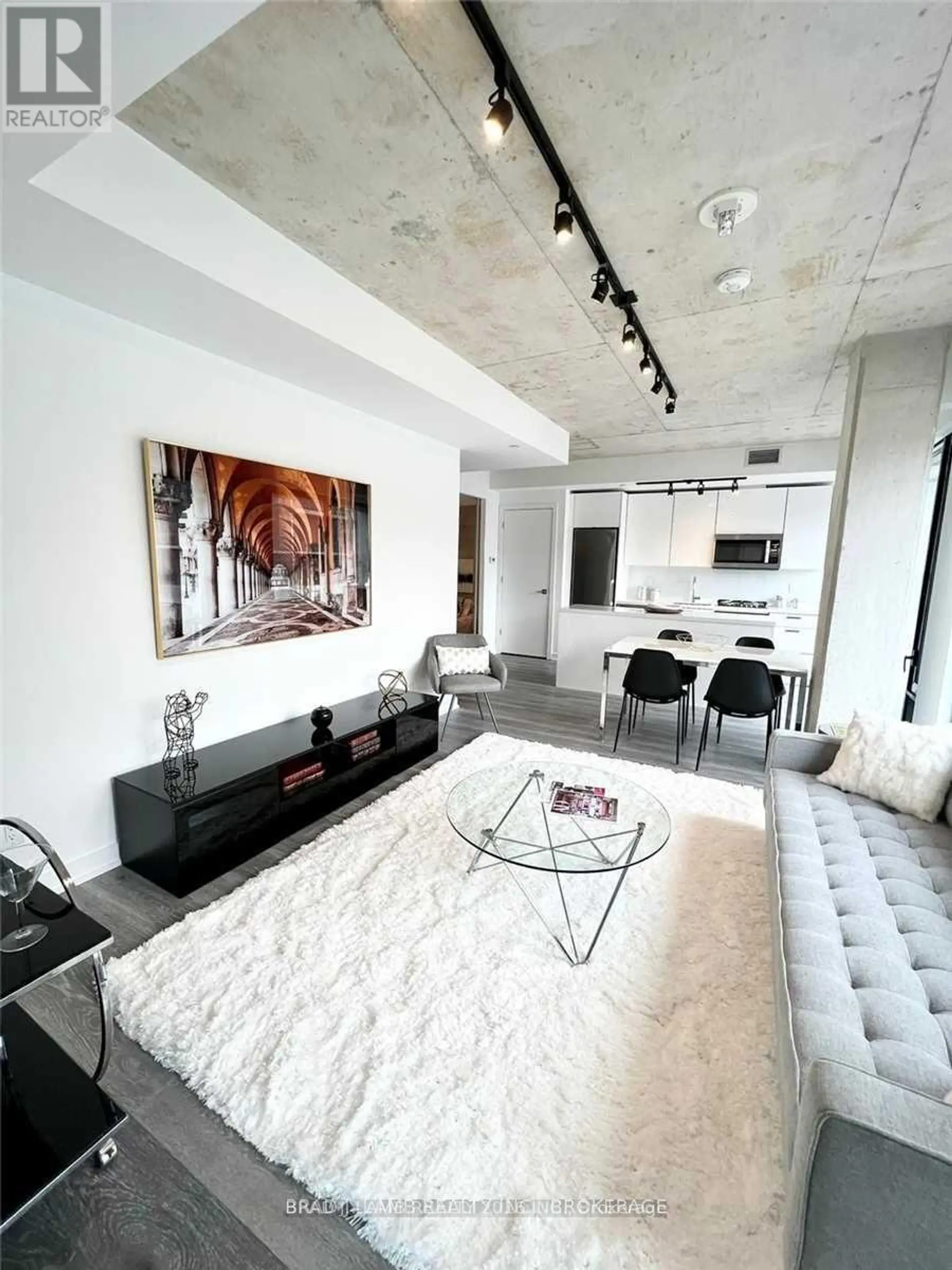 #812 55 ONTARIO STREET - Image 3