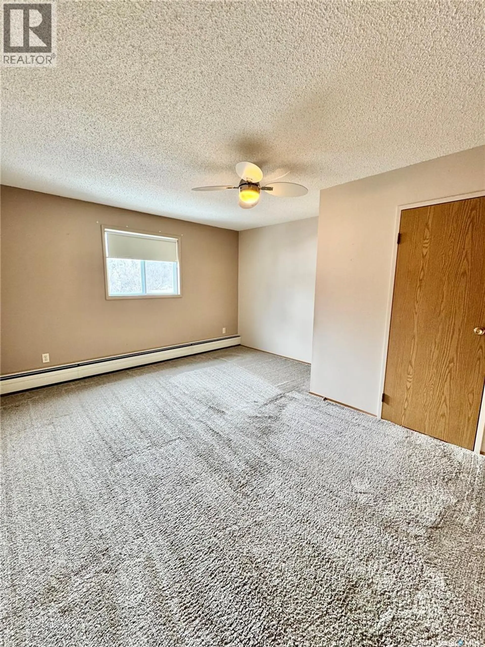 #205 66 19th STREET W - Image 9