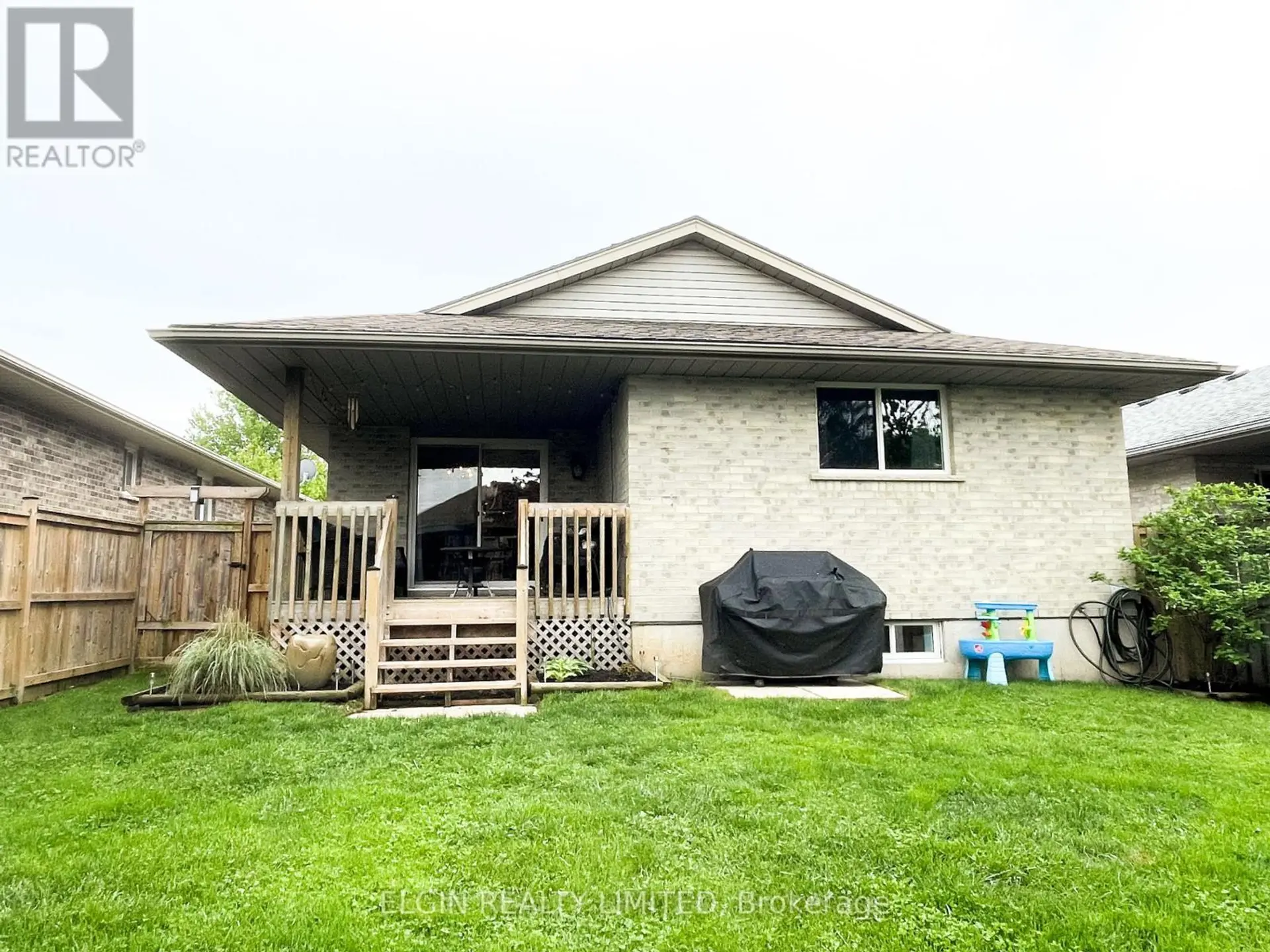629 HIGHVIEW DRIVE - Image 2