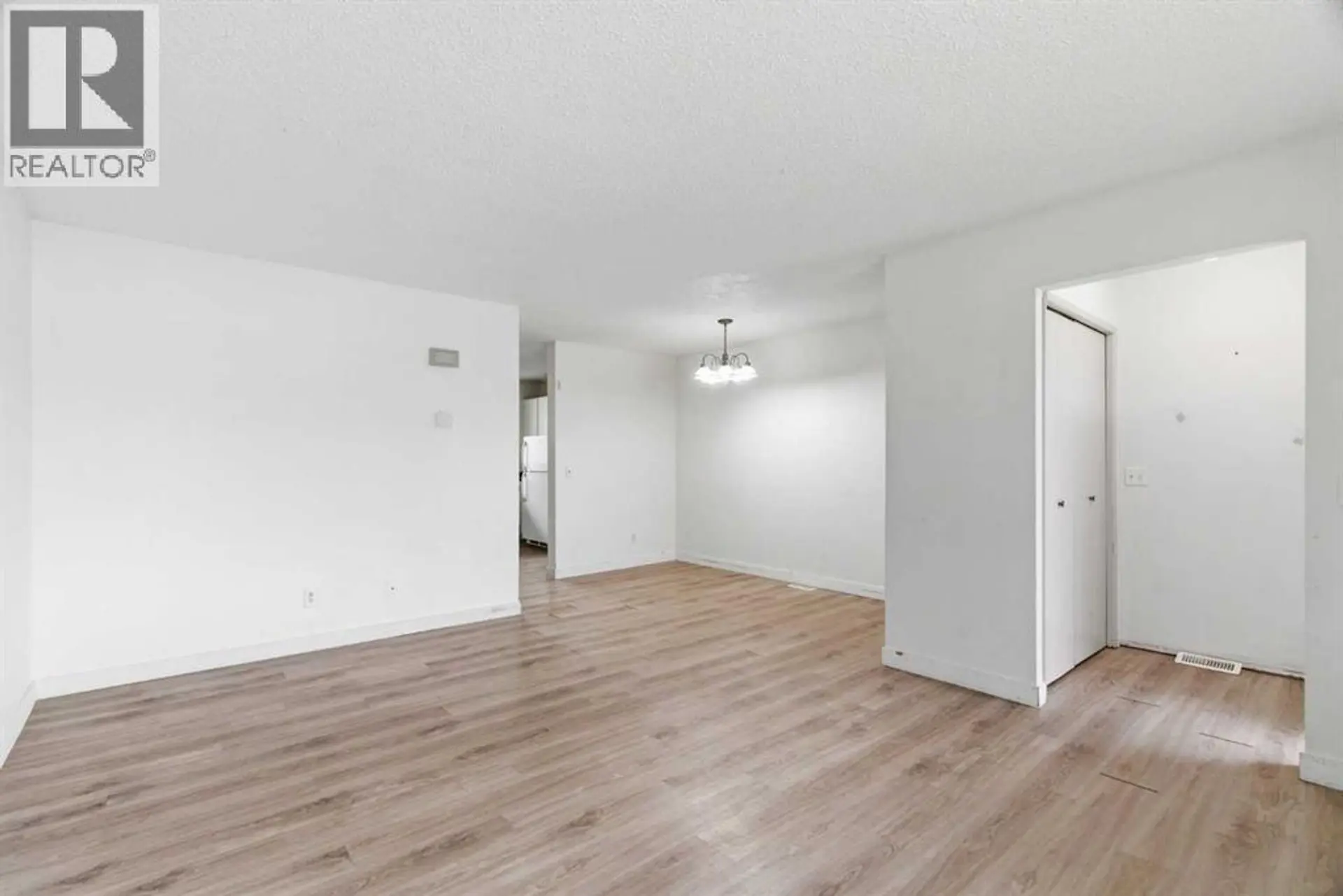 804 Madeira Drive NE - Image 4