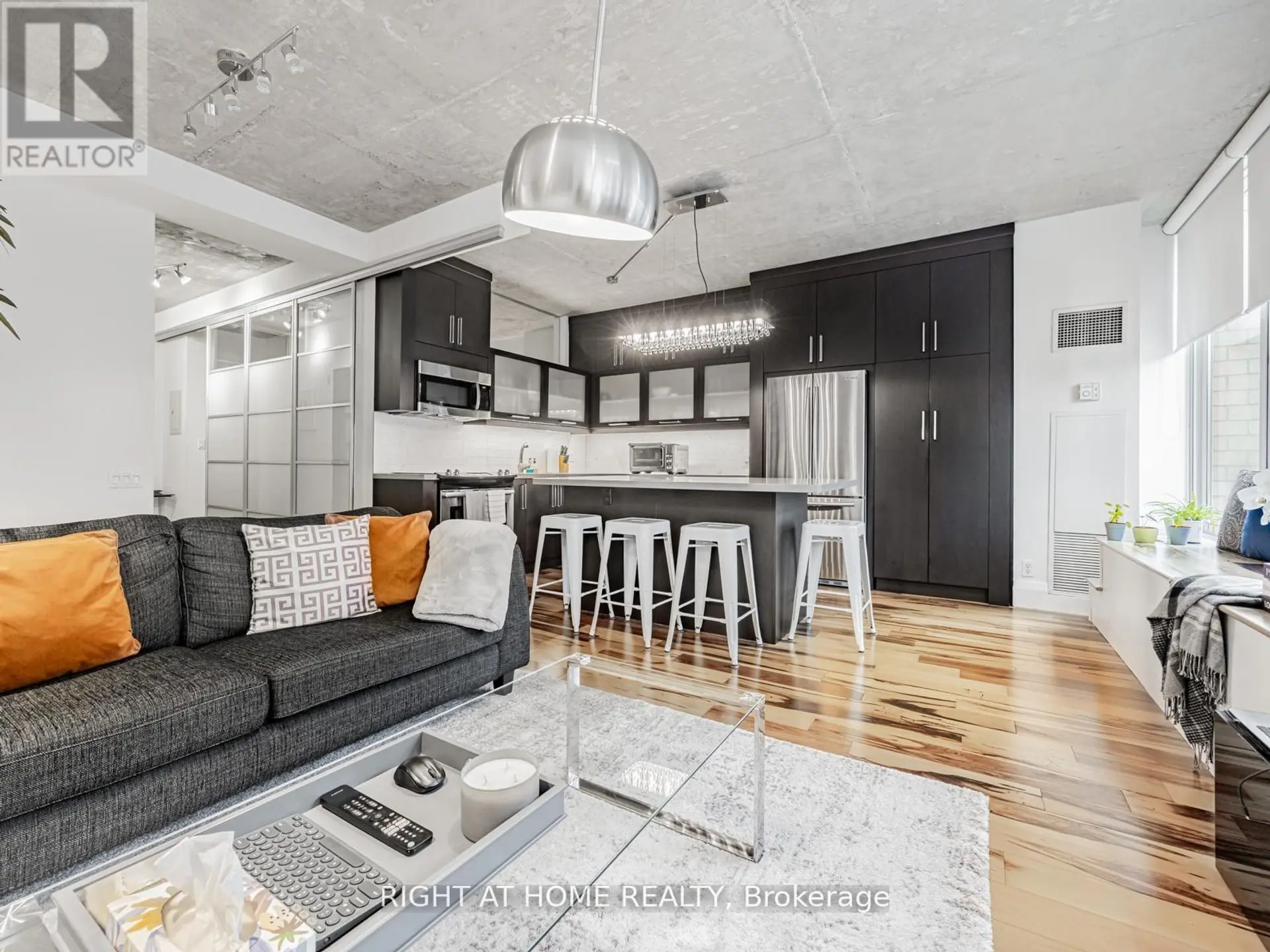 #405 50 CAMDEN STREET - Image 5