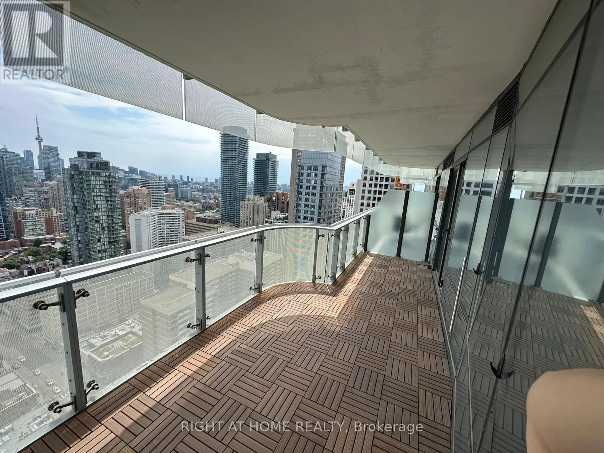 #3205 1 BLOOR STREET E - Image 11