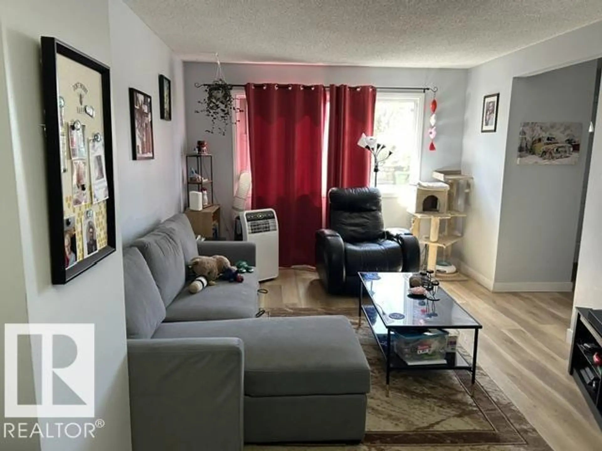 51 Mcleod PL NW - Image 4