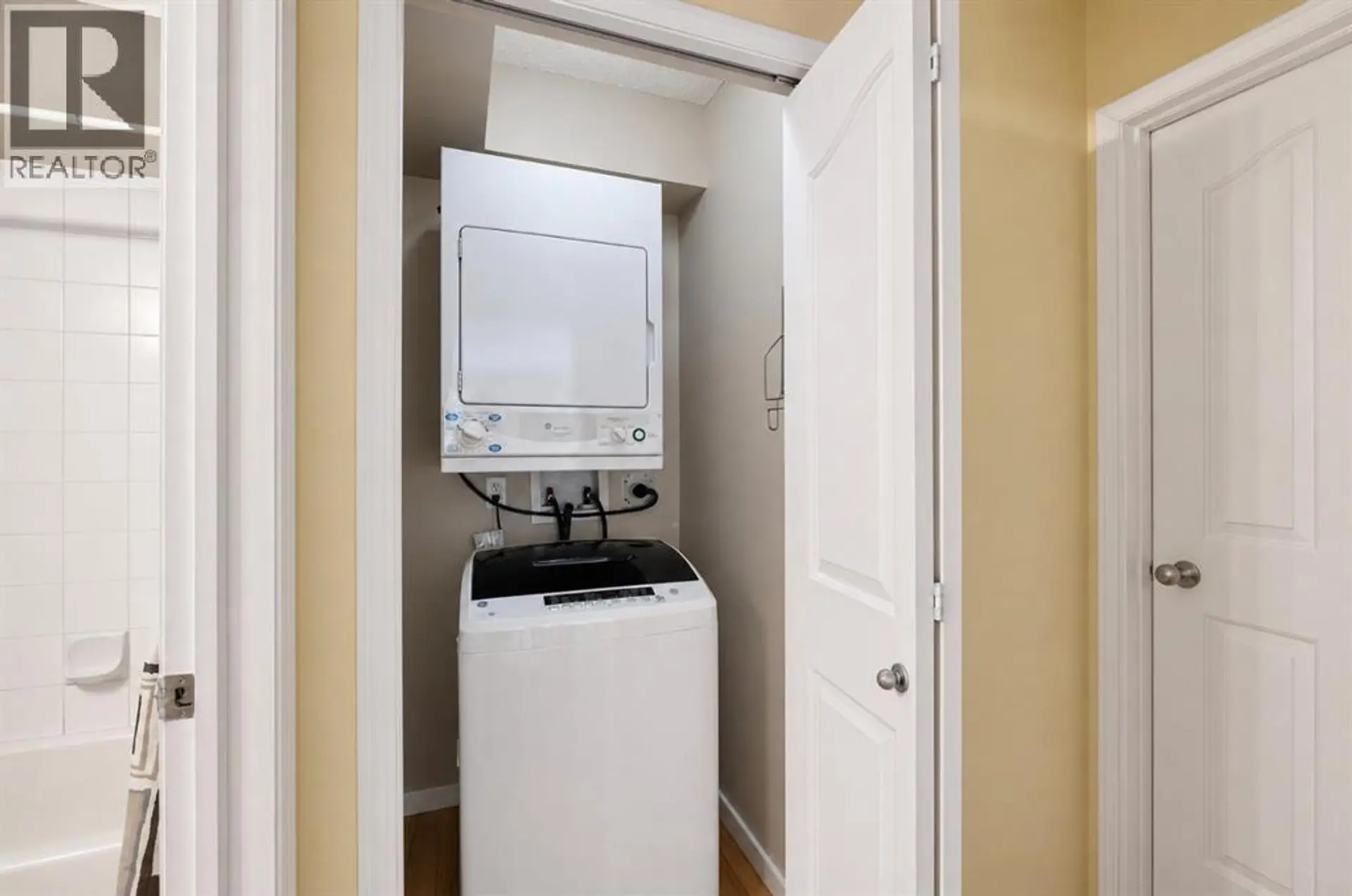 #318 1111 6 Avenue SW - Image 7