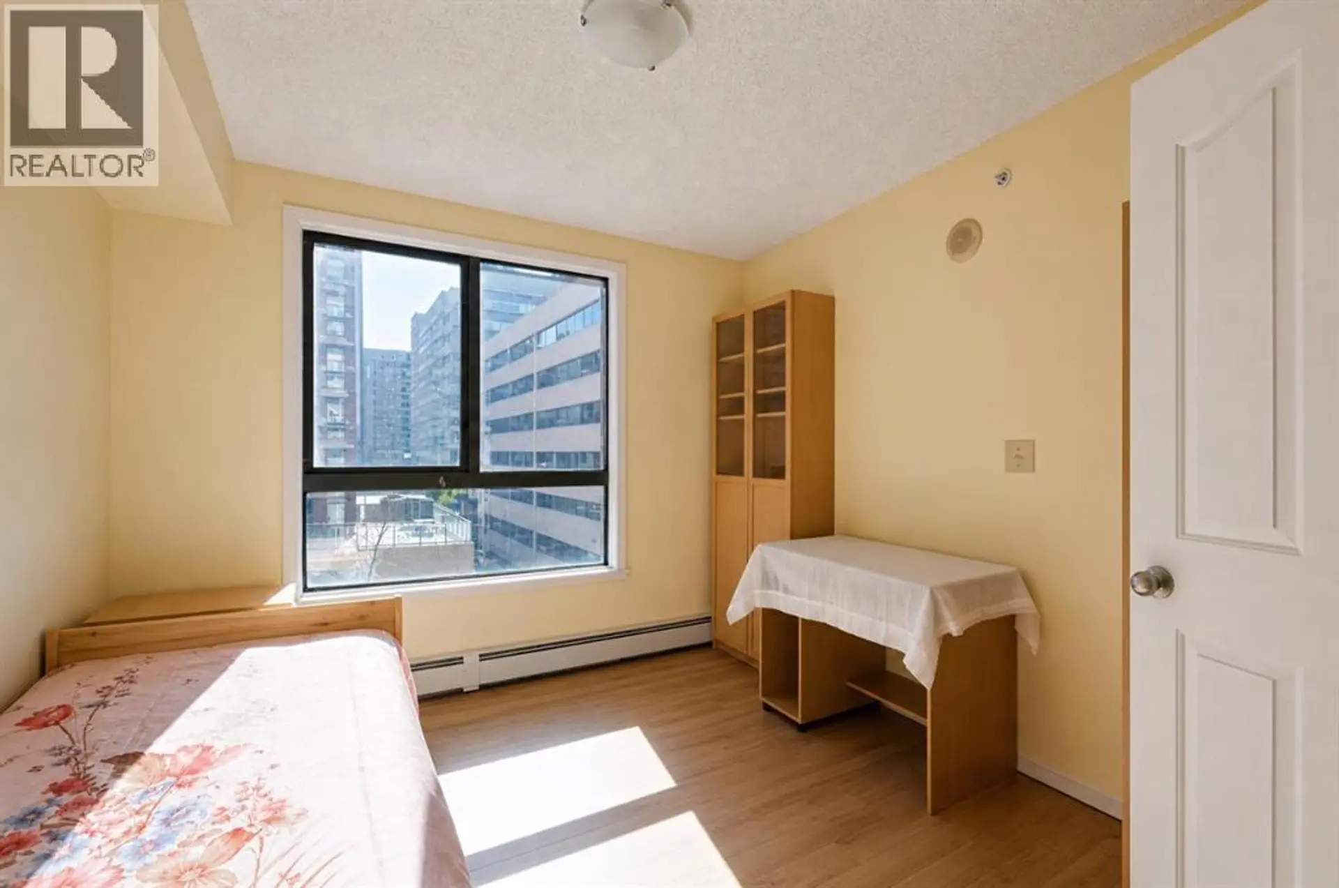 #318 1111 6 Avenue SW - Image 10