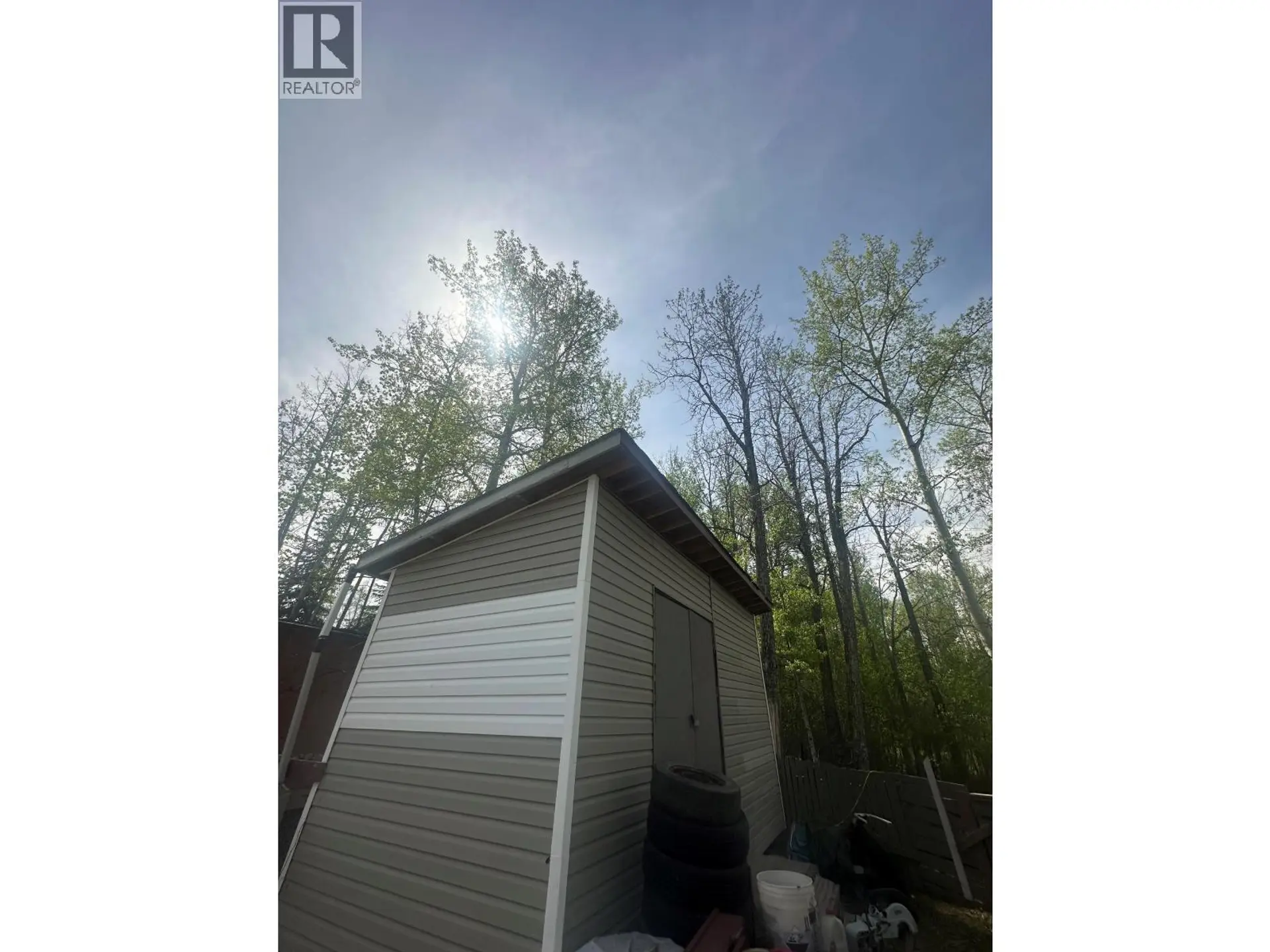 5229 44 Street SE - Image 11