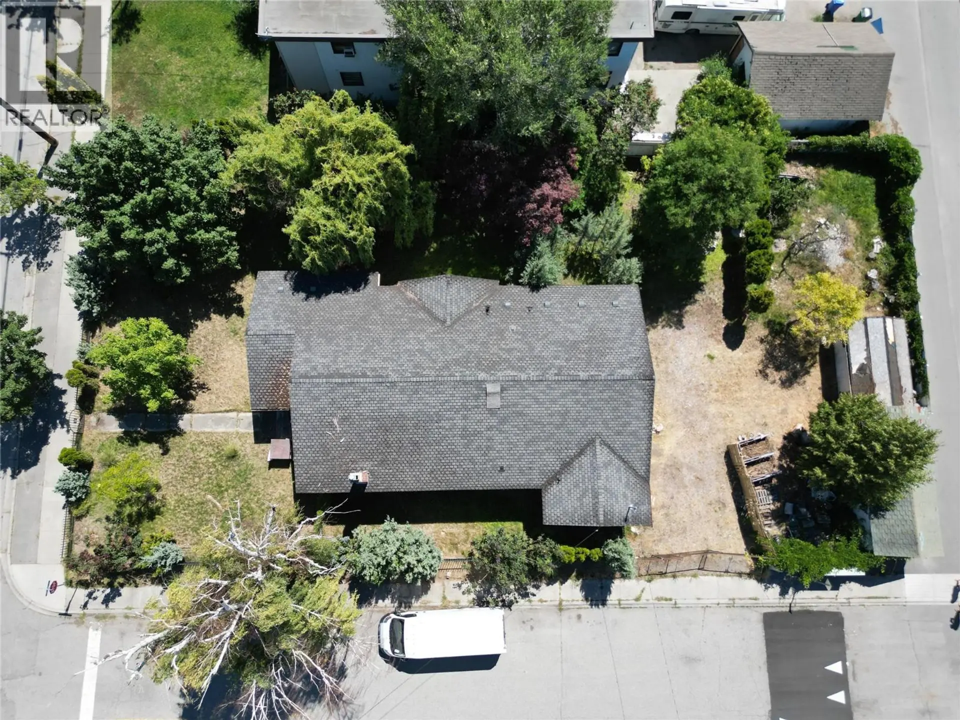 601 Winnipeg Street - Image 2