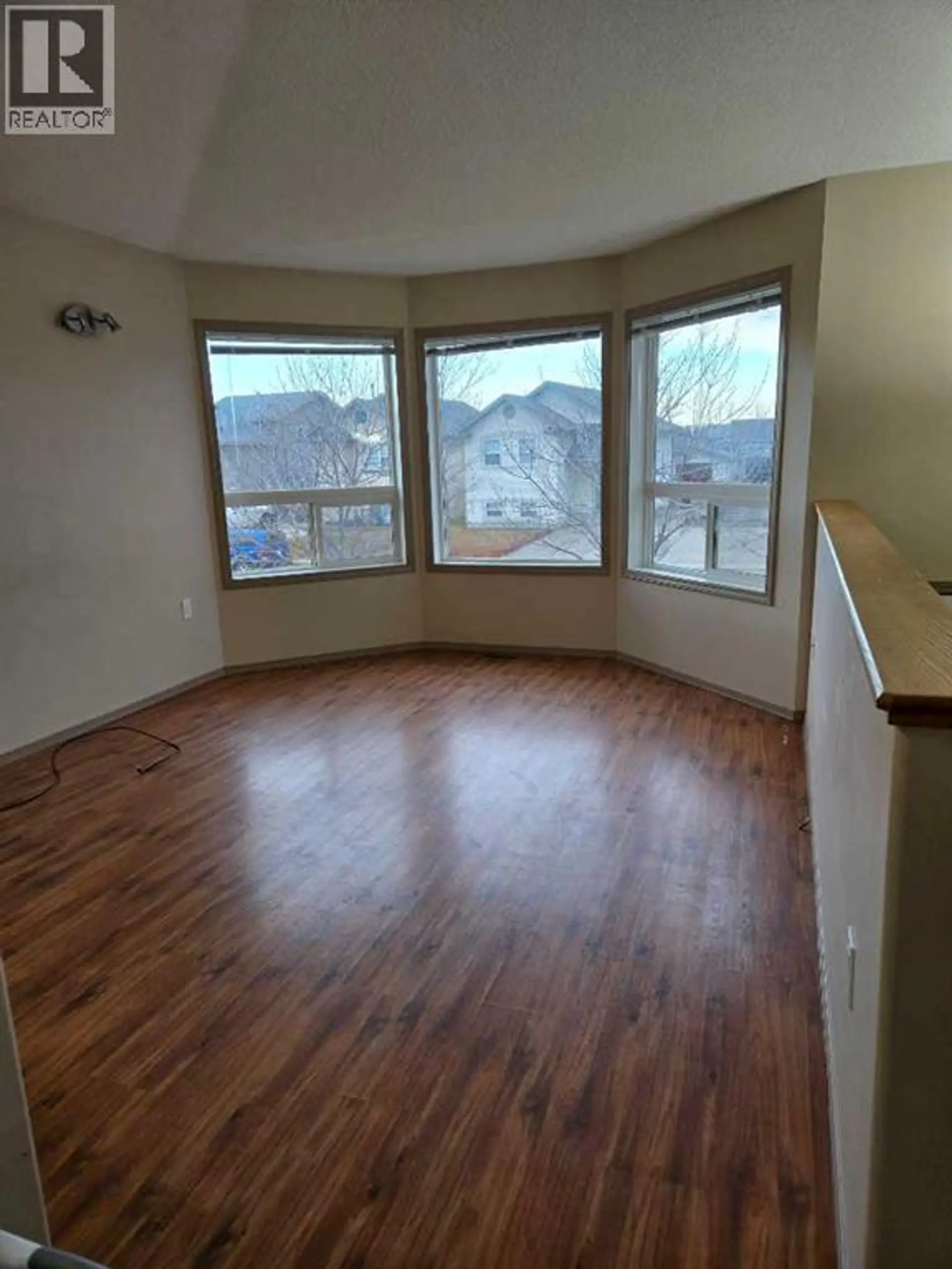 8821 65 Avenue - Image 3