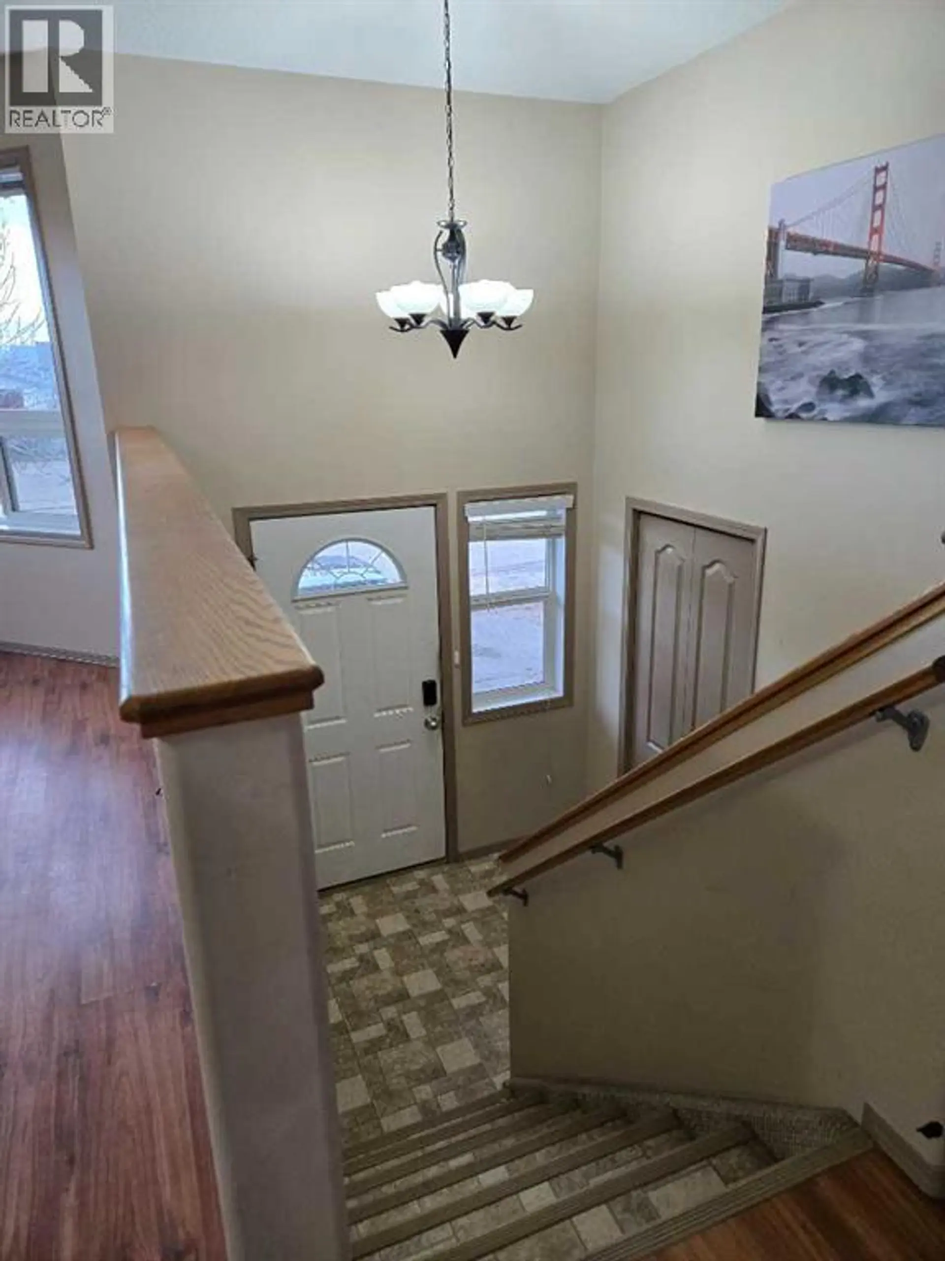 8821 65 Avenue - Image 2