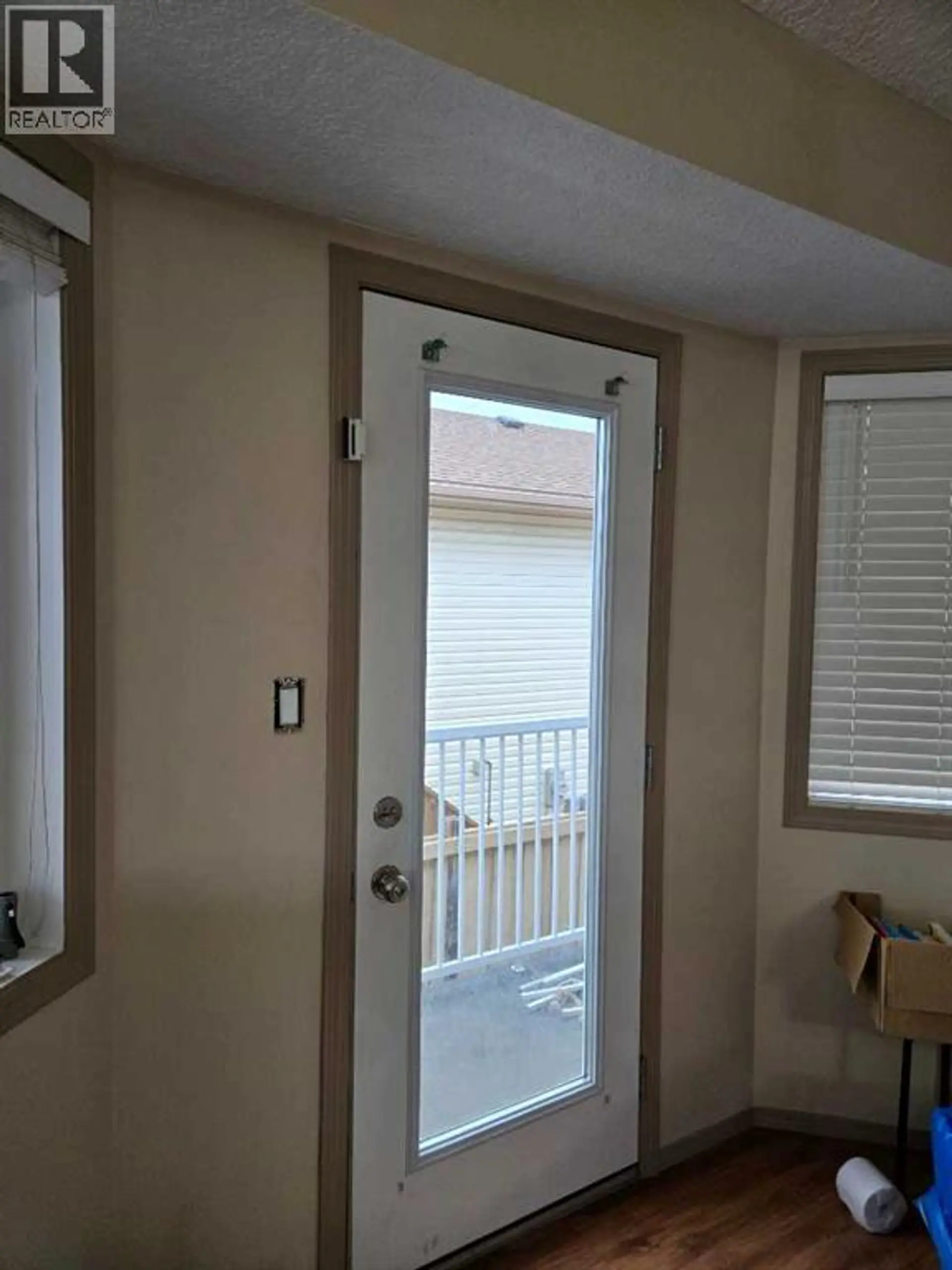 8821 65 Avenue - Image 6