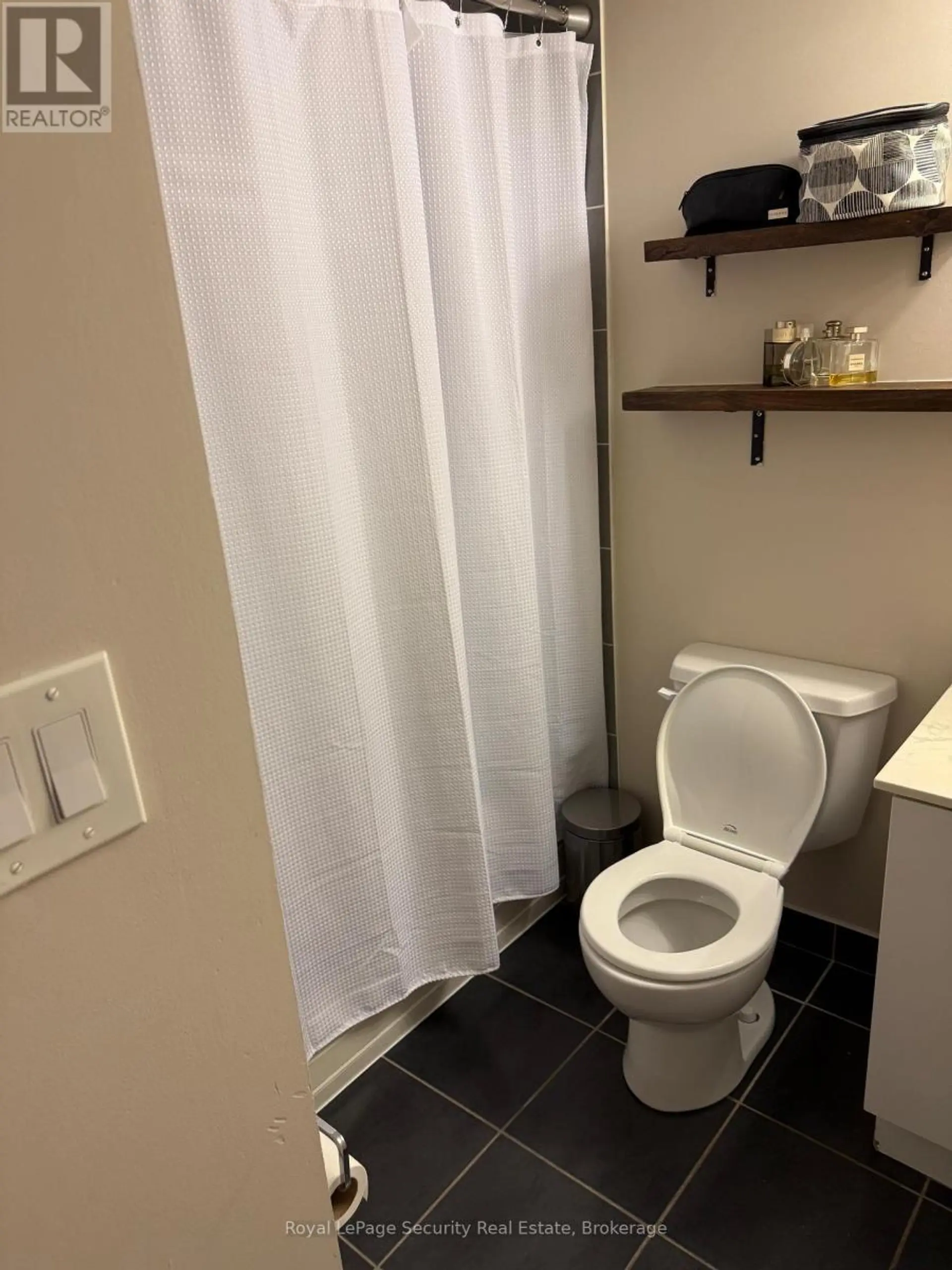 #310 801 SHEPPARD AVENUE - Image 11