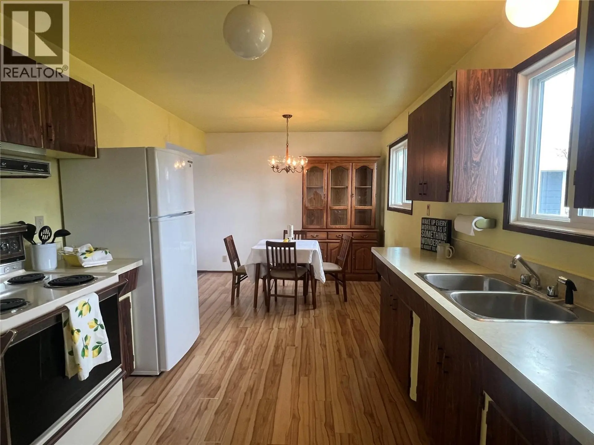 1029 118 Avenue - Image 6